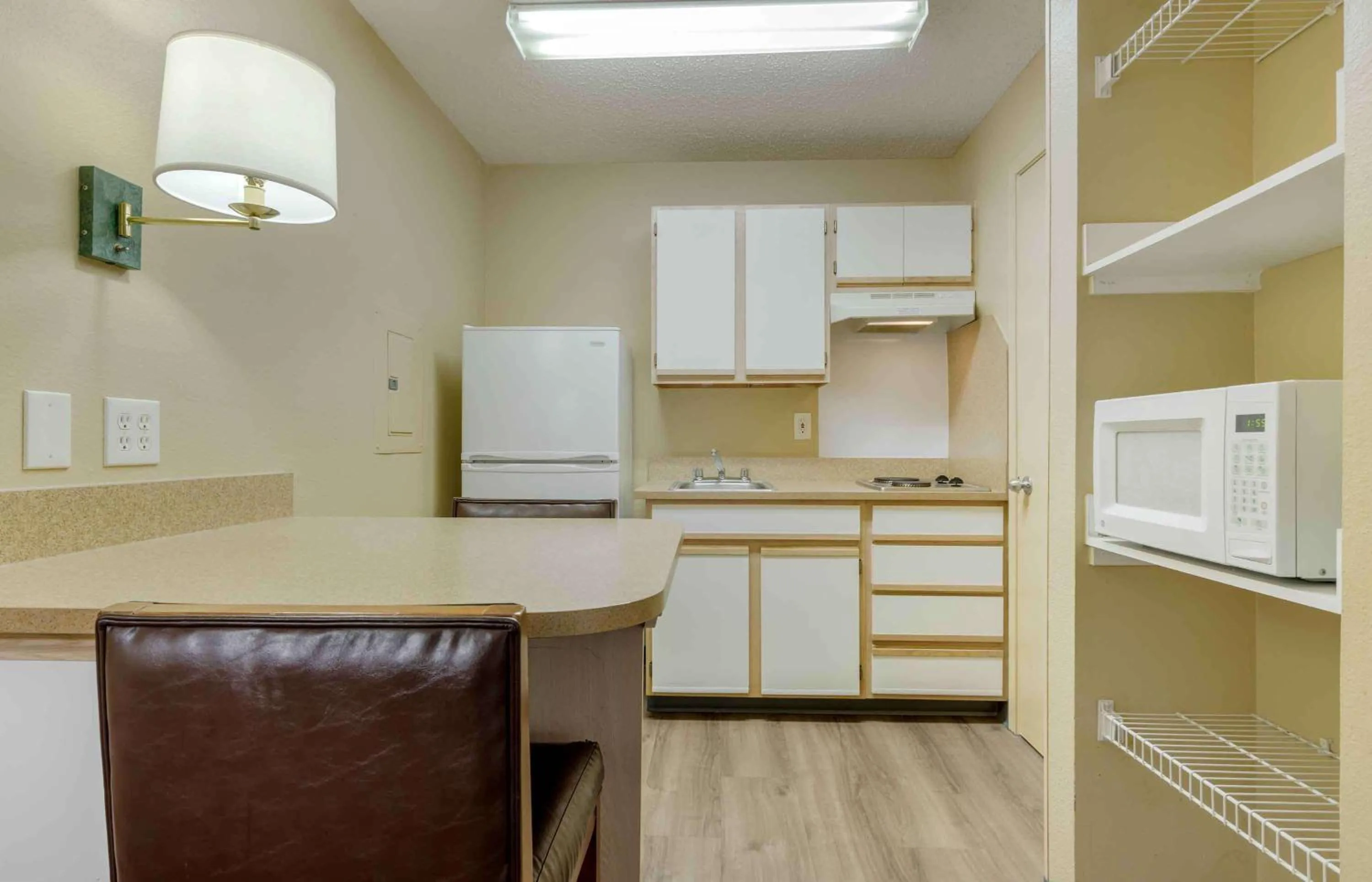 Kitchen or kitchenette in Extended Stay America Suites - Dallas - Las Colinas - Carnaby St