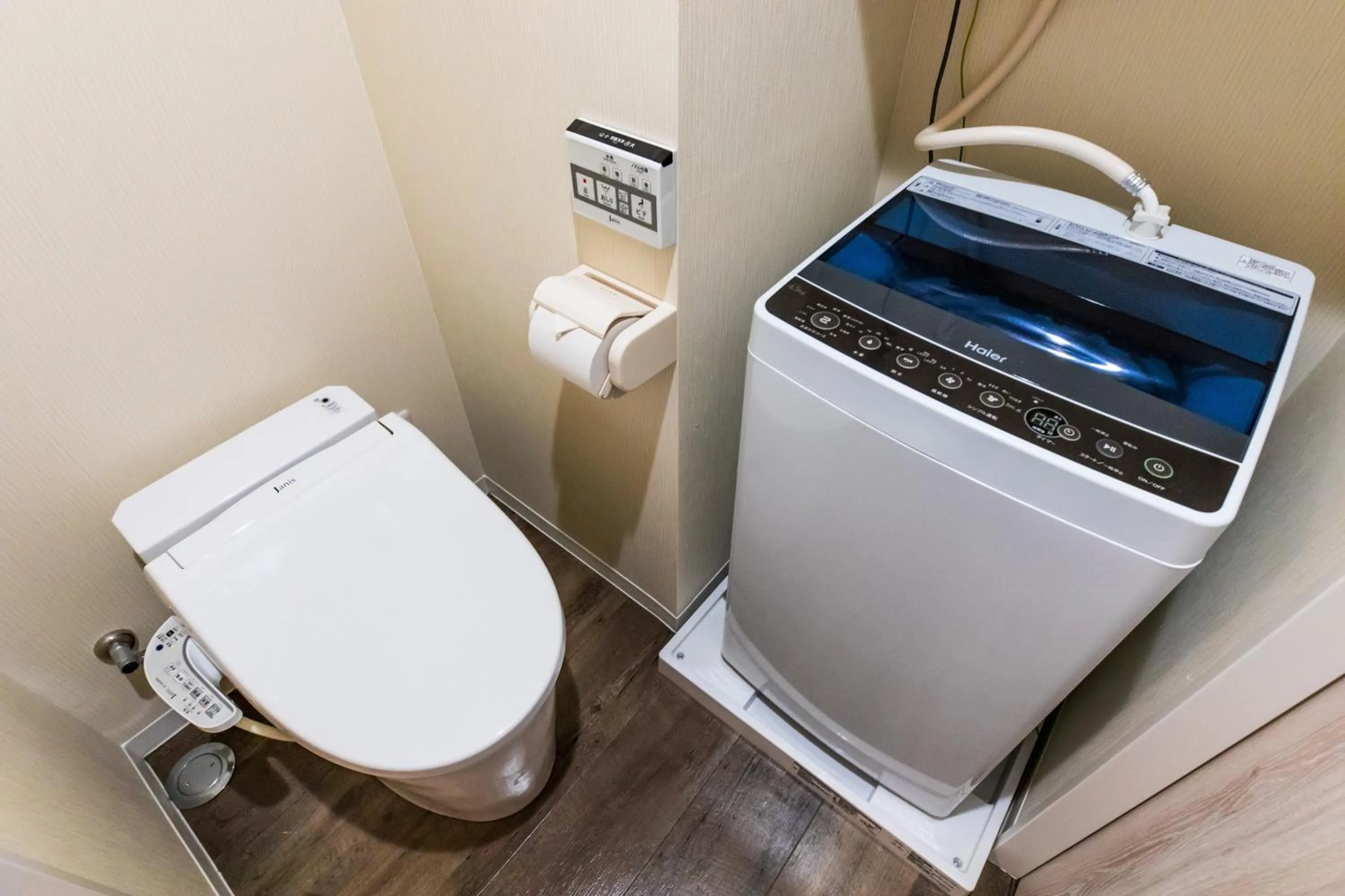 Bathroom in Mr.KINJO Beach Side Kafu-shi