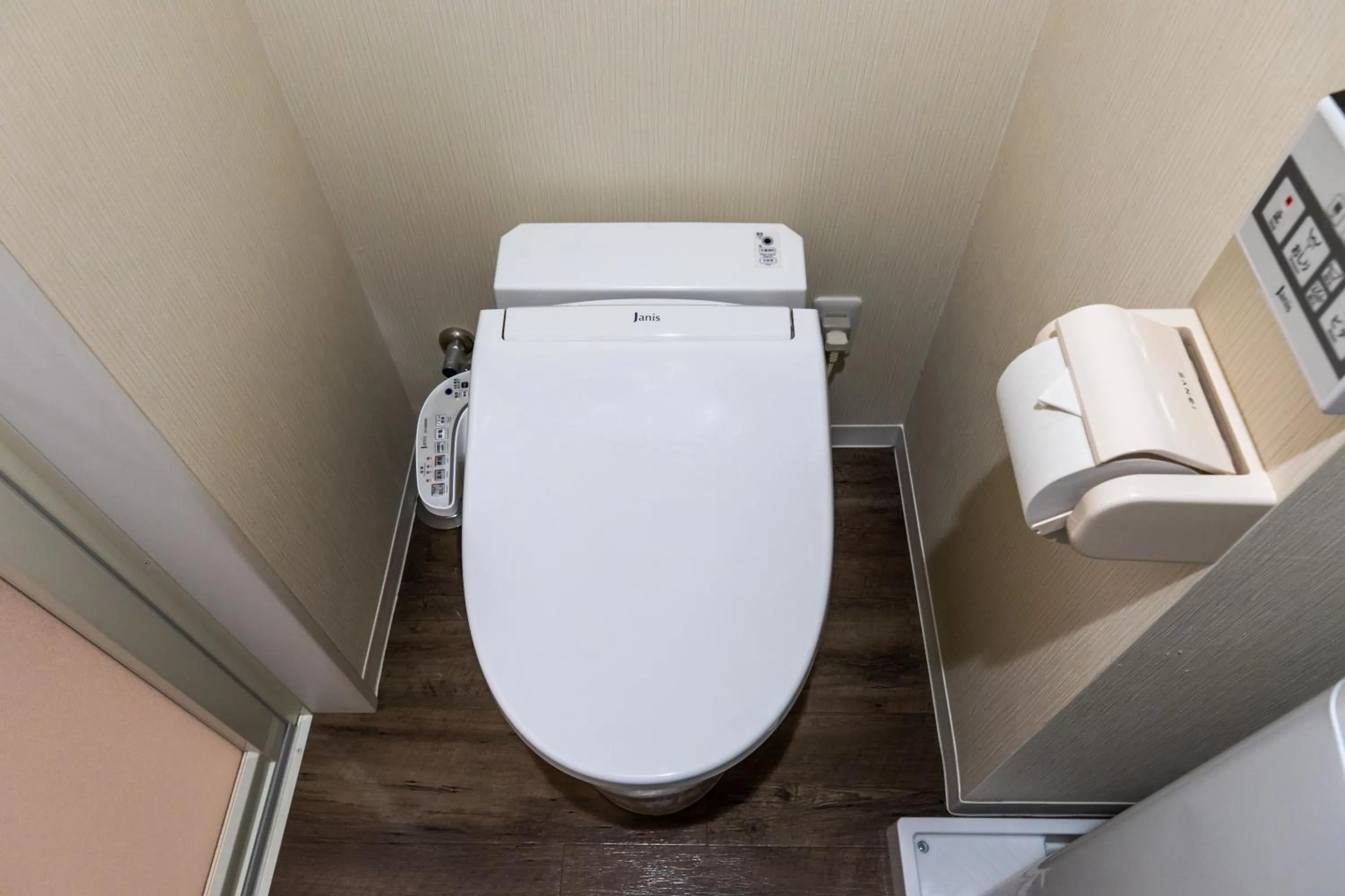 Bathroom in Mr.KINJO Beach Side Kafu-shi