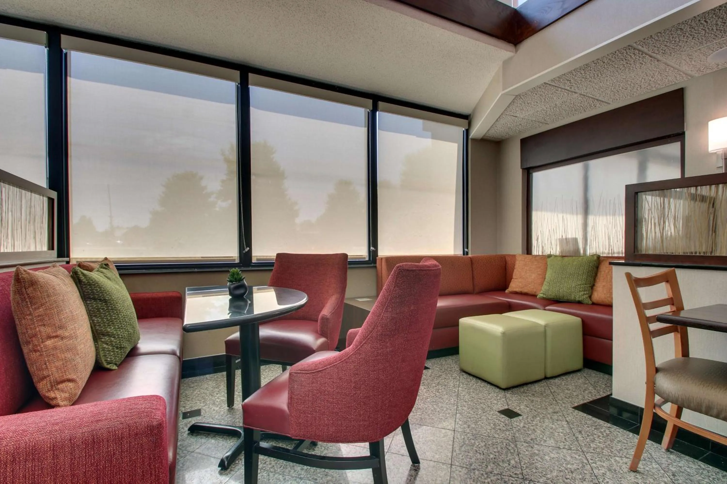Lobby or reception in Drury Inn & Suites Evansville East
