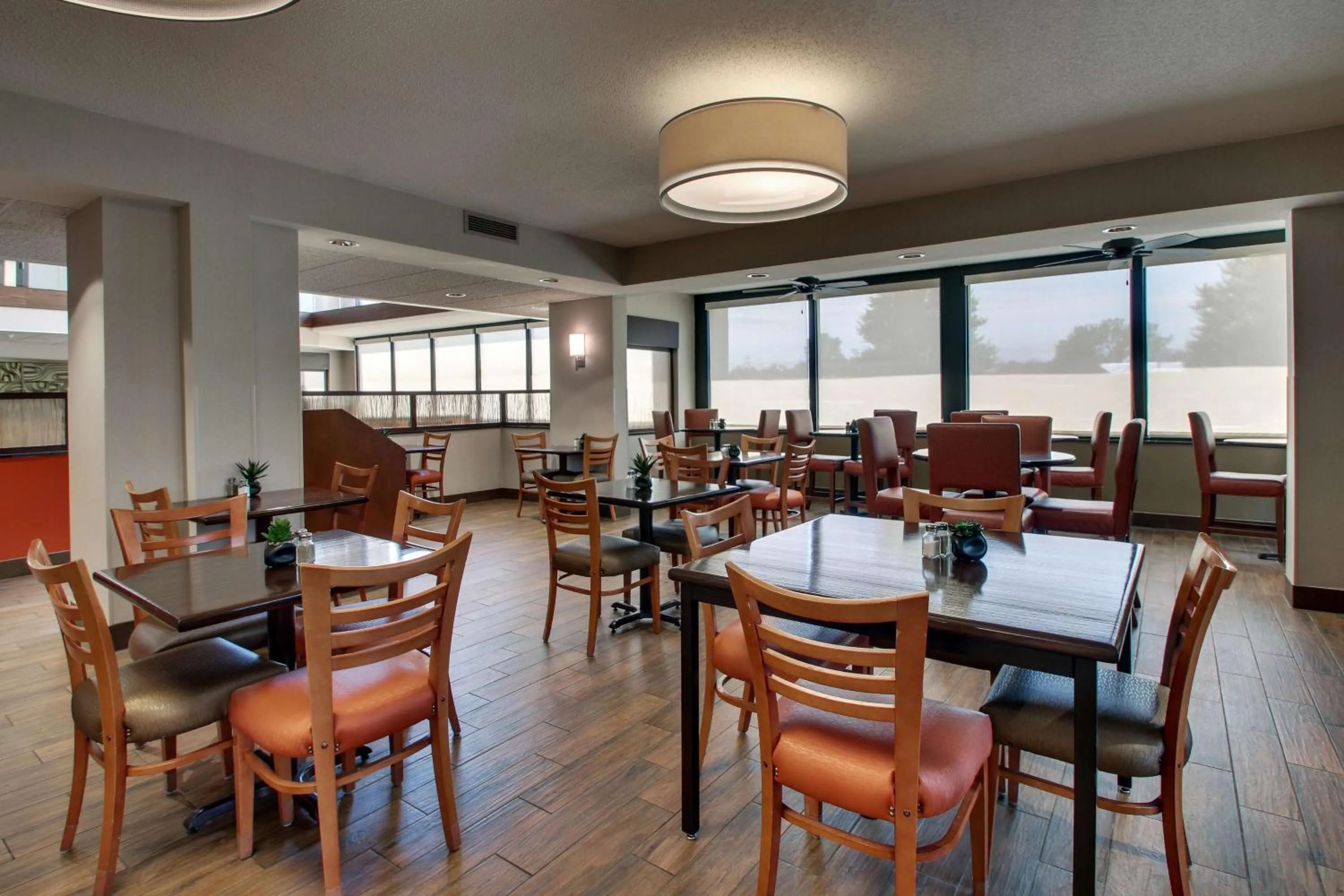 Restaurant/places to eat in Drury Inn & Suites Evansville East