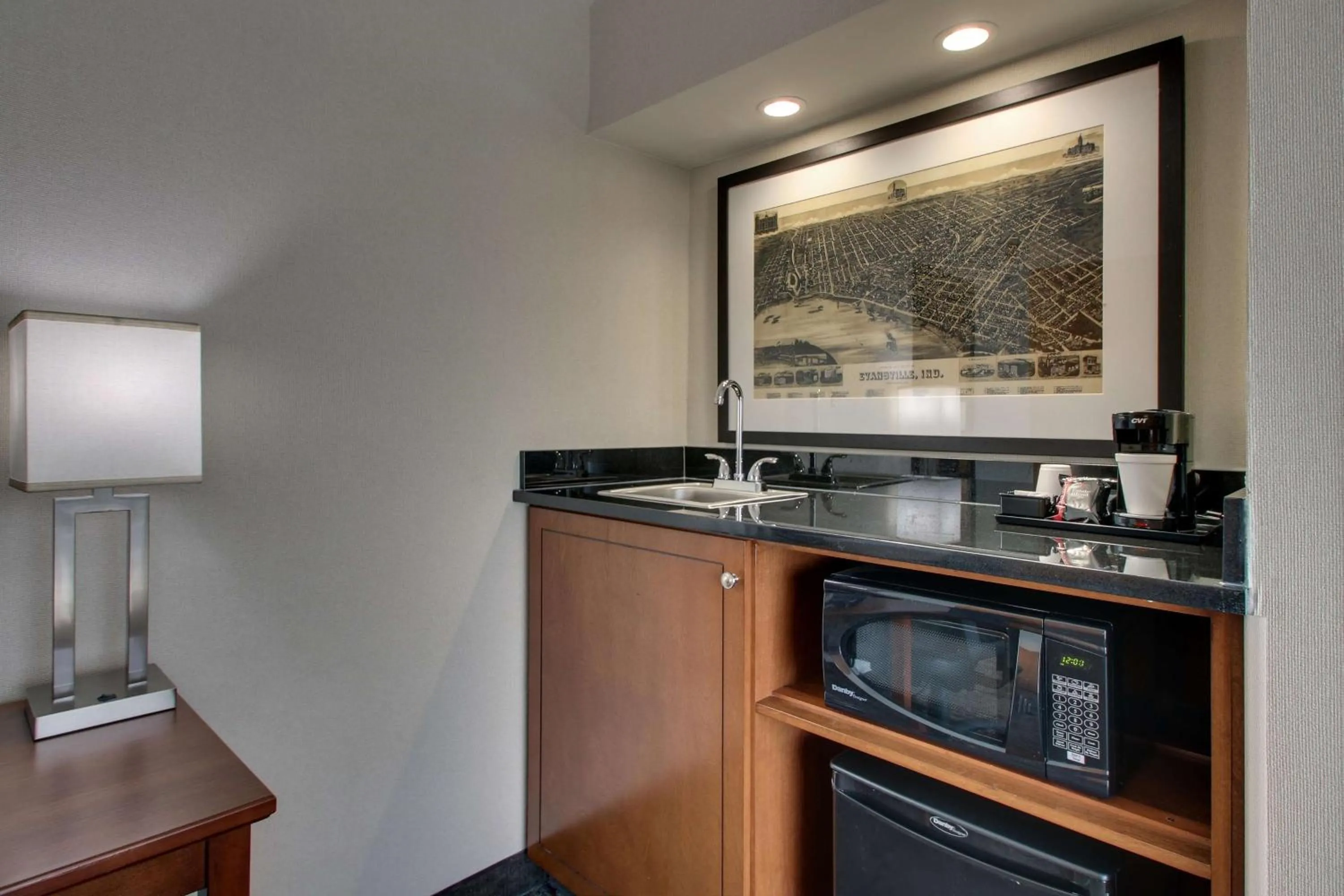 Photo of the whole room in Drury Inn & Suites Evansville East