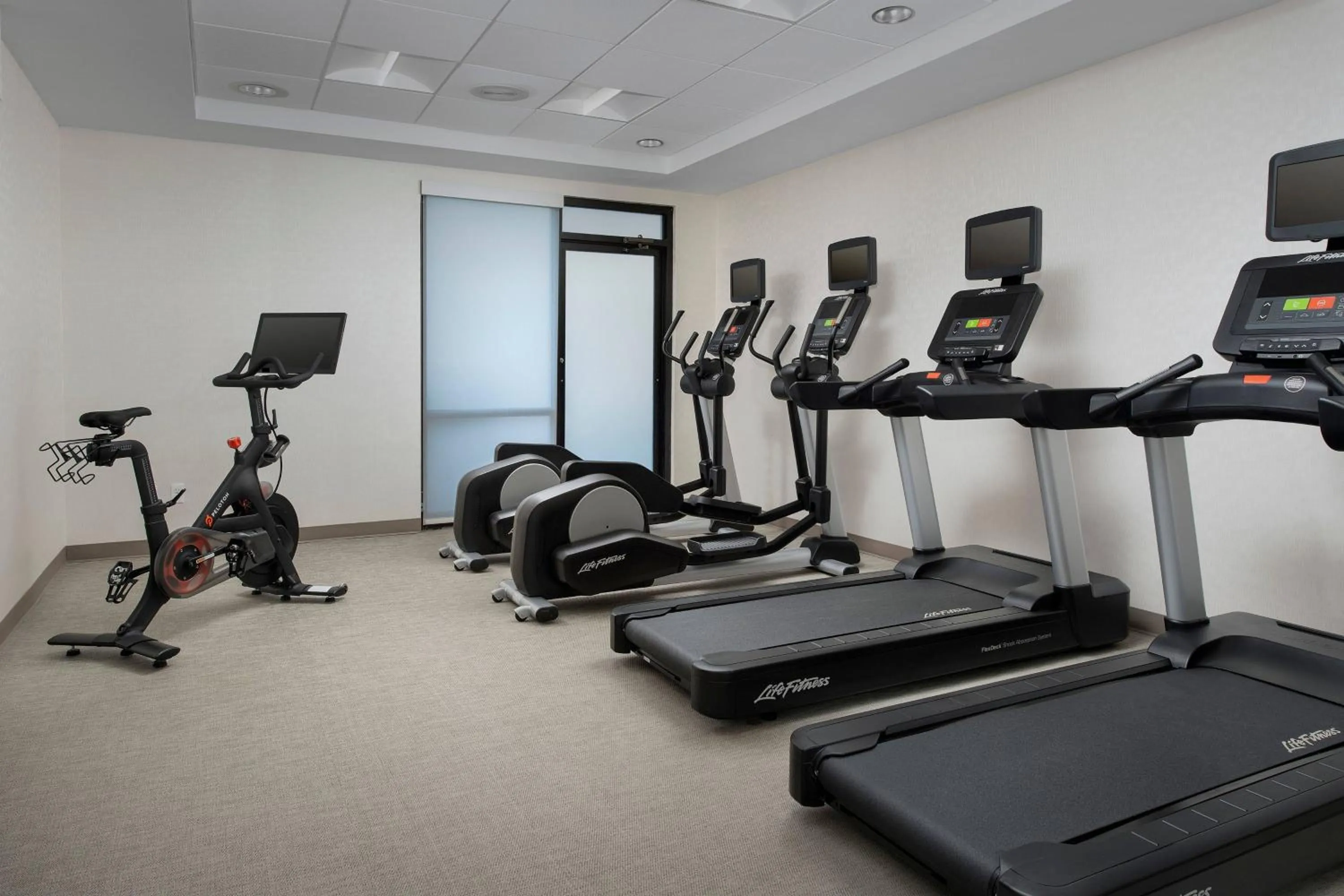 Fitness centre/facilities in SpringHill Suites by Marriott Atlanta Perimeter Center