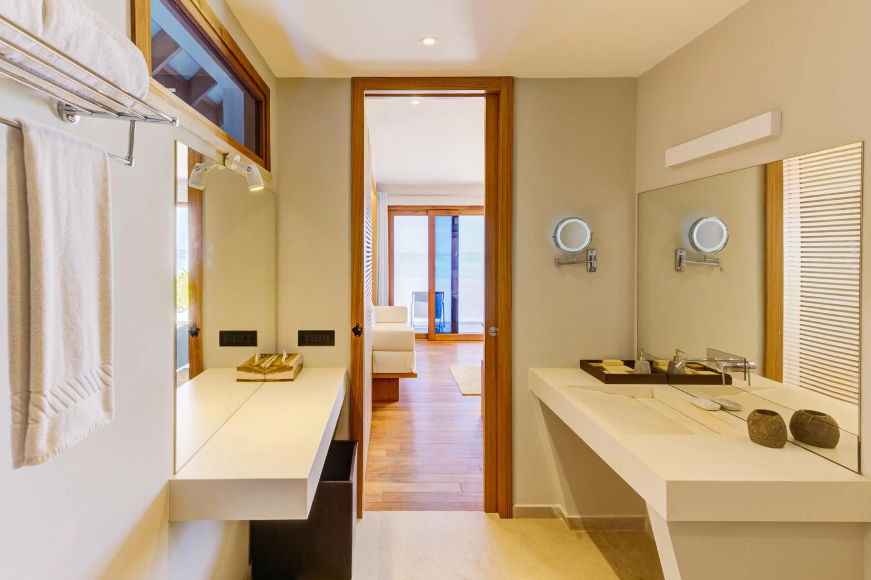 Bathroom in Cinnamon Velifushi Maldives