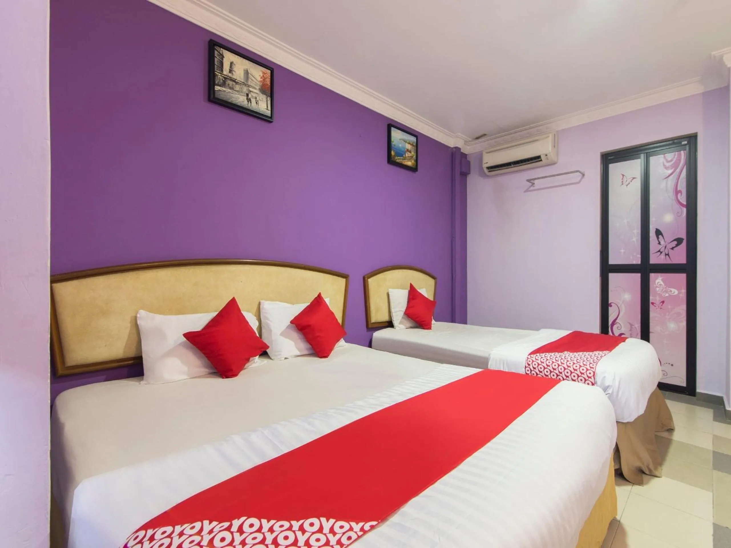 Bedroom, Bed in Hotel O Sri Muda Corner Sdn Bhd
