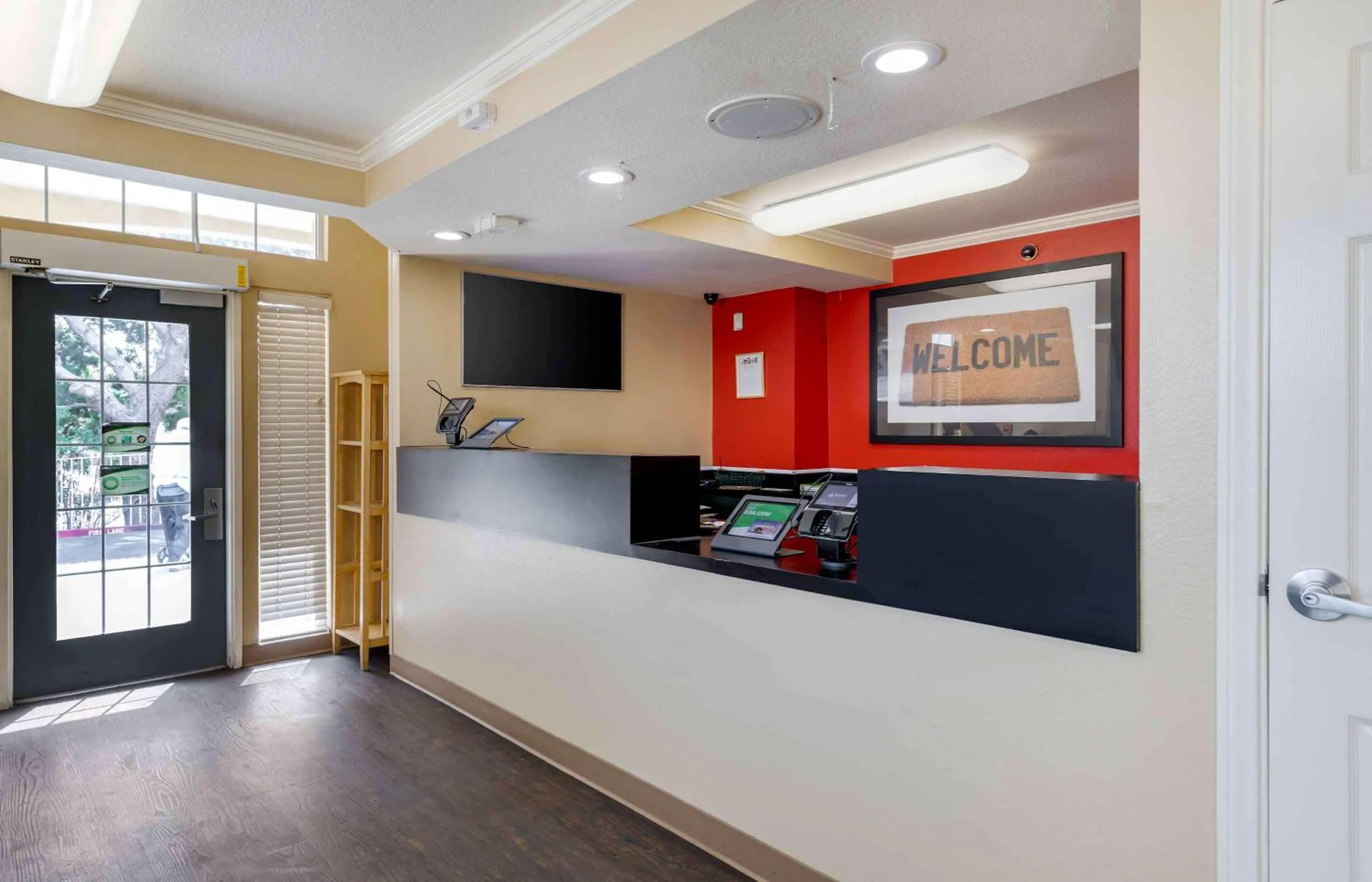 Lobby or reception in Extended Stay America Suites - Los Angeles - LAX Airport - El Segundo