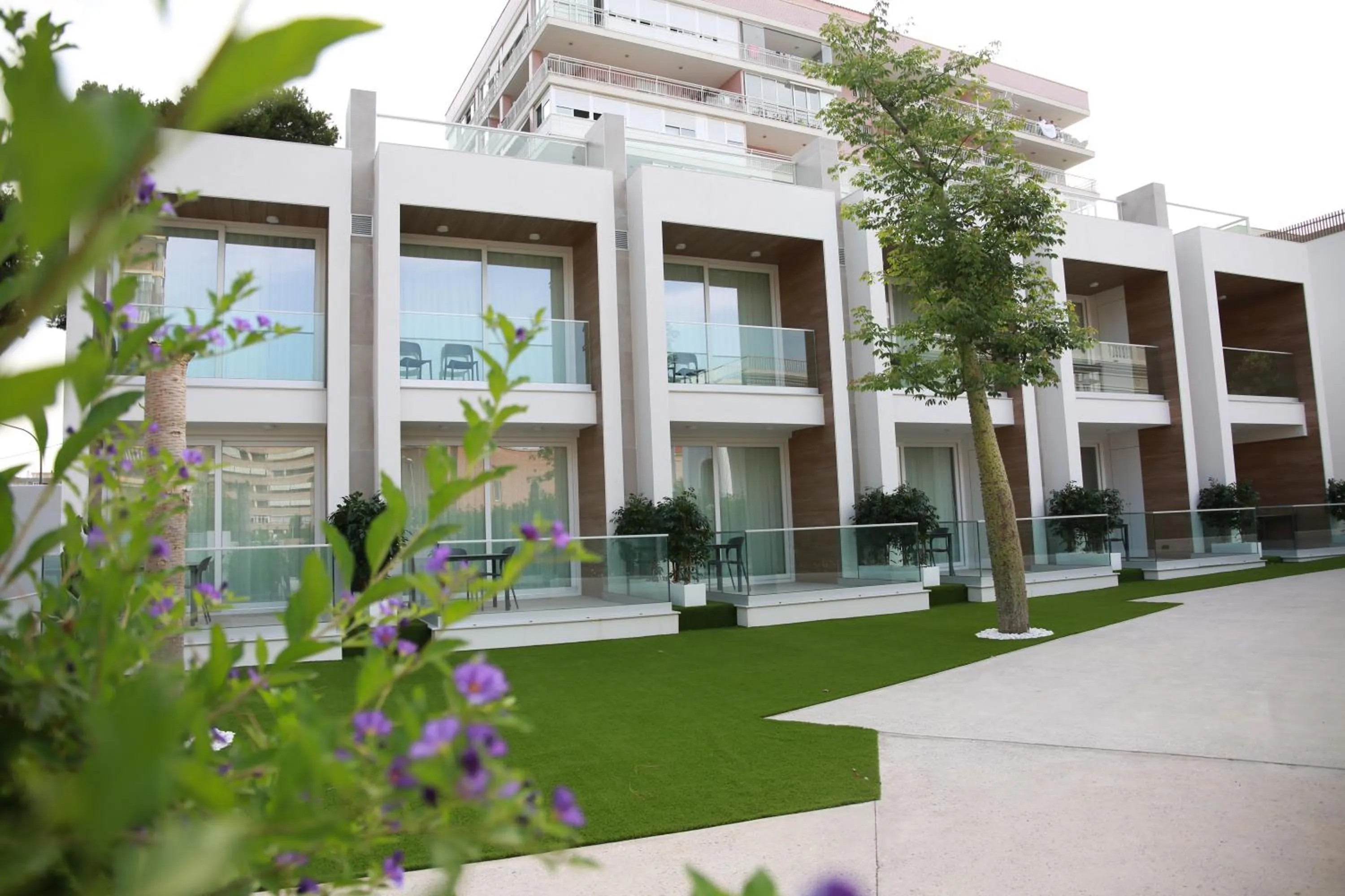 Garden view in Iberflat APARTAMENTOS LOS PINOS