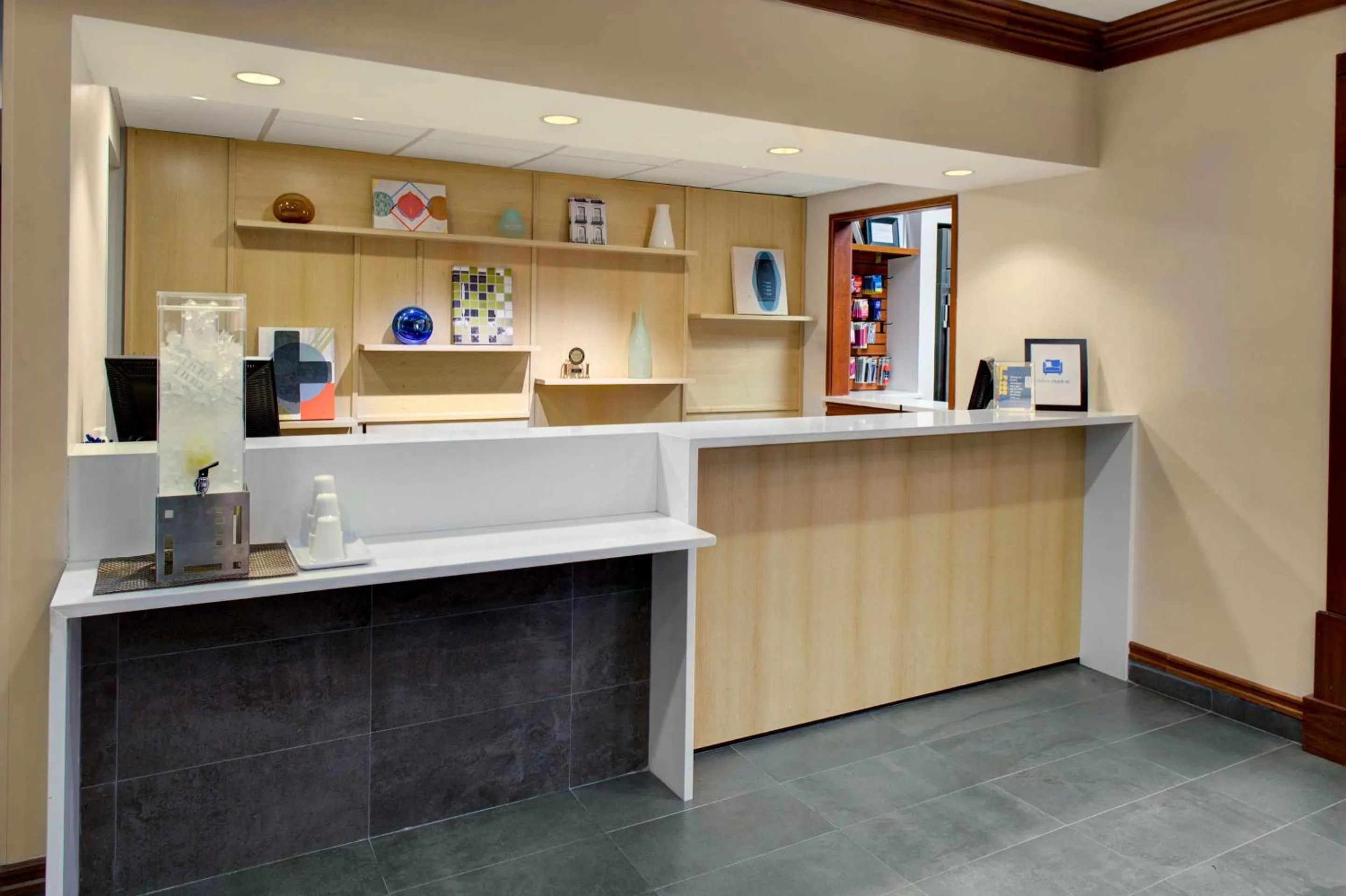 Lobby or reception in Hyatt House Boston/Burlington