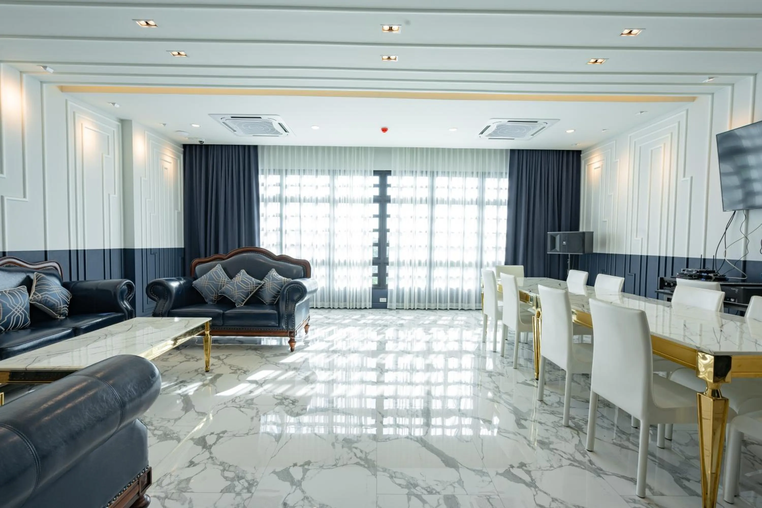 Meeting/conference room in Belle Grand Hotel