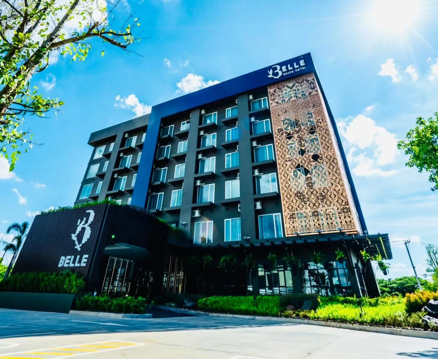 Property building in Belle Grand Hotel