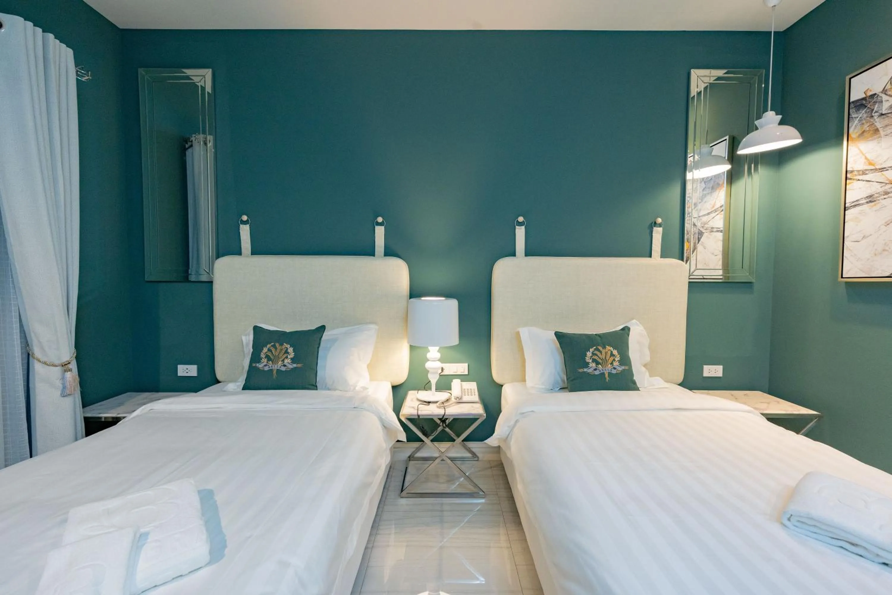 Photo of the whole room, Bed in Belle Grand Hotel