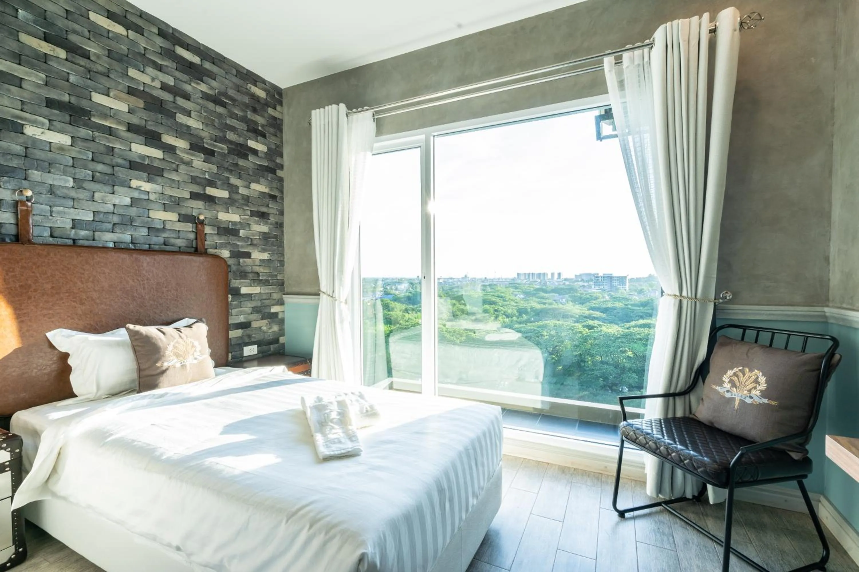 Photo of the whole room, Bed in Belle Grand Hotel