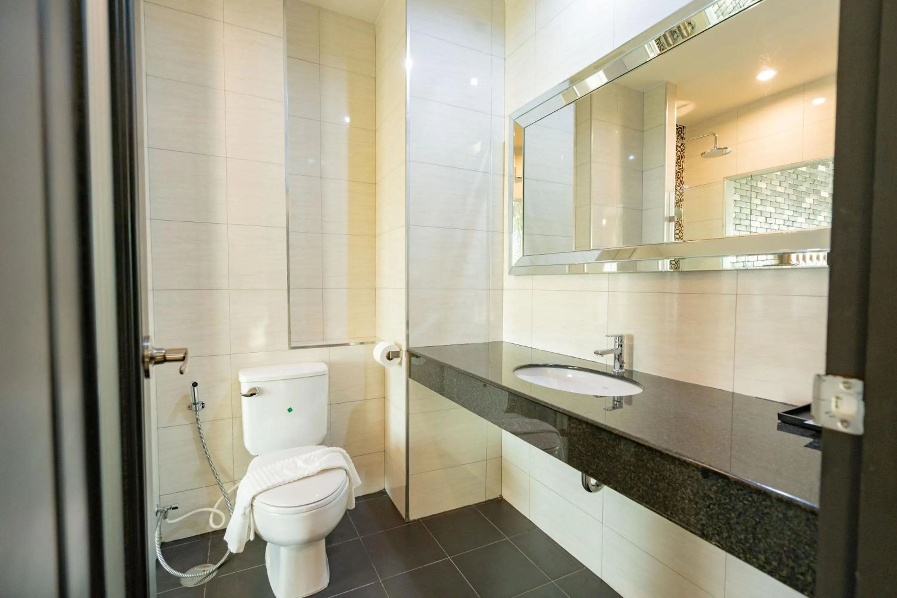 Photo of the whole room in Belle Grand Hotel