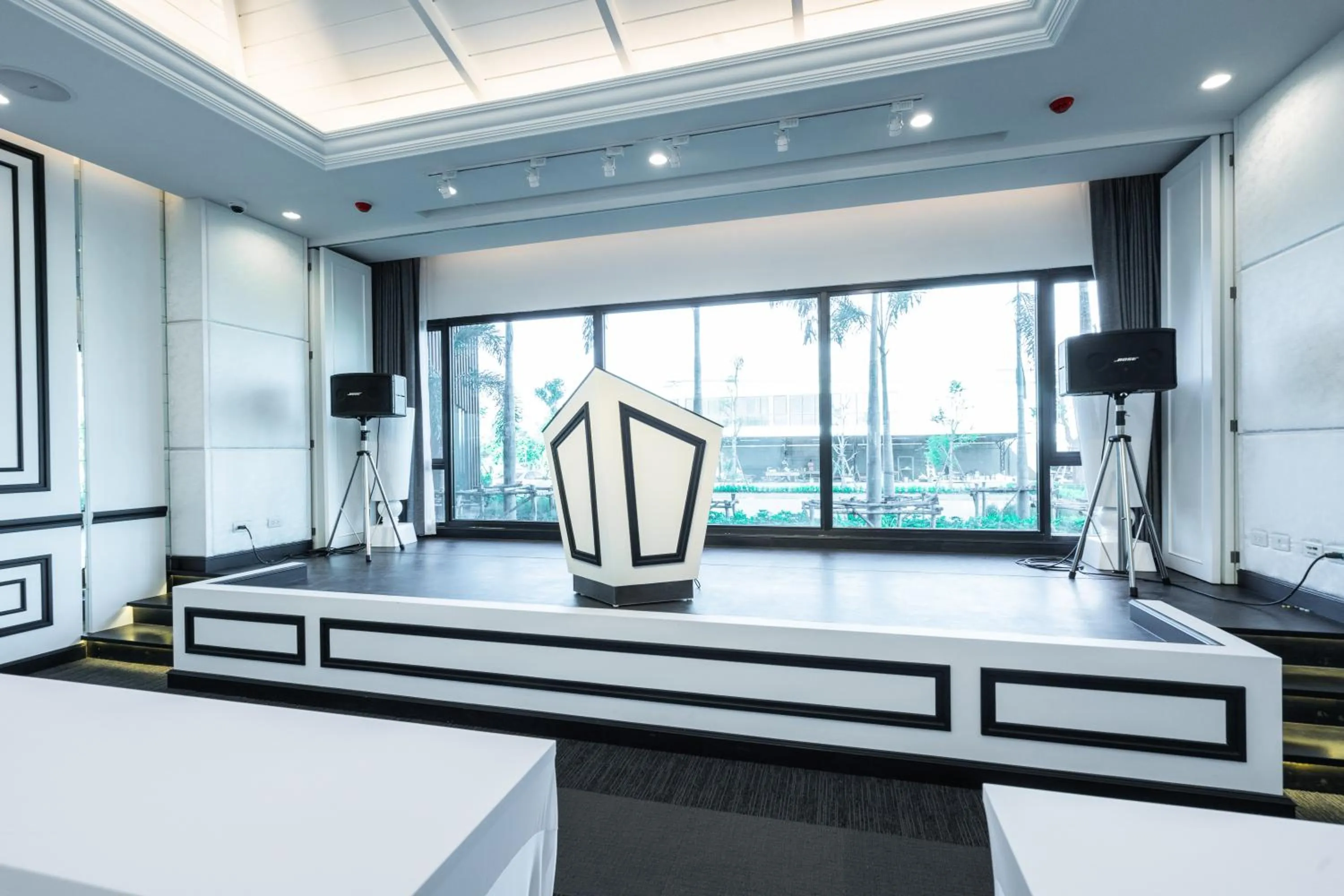 Meeting/conference room in Belle Grand Hotel