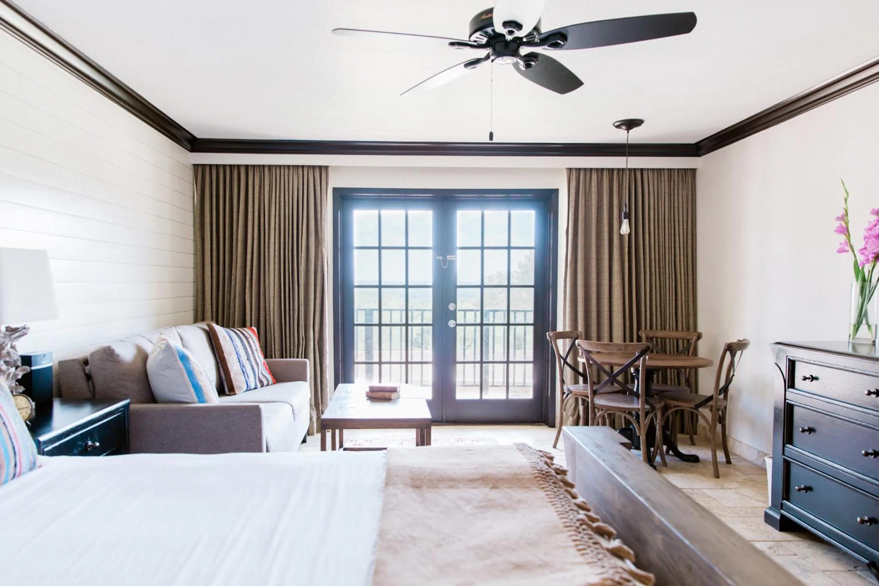 Bed in Hillside Boutique Hotel