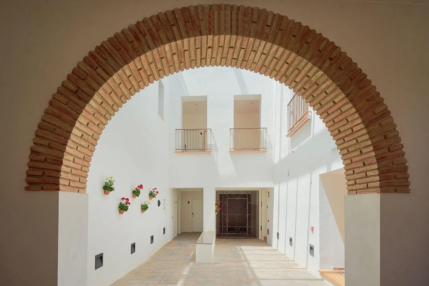 Facade/entrance in Tandem El Patio