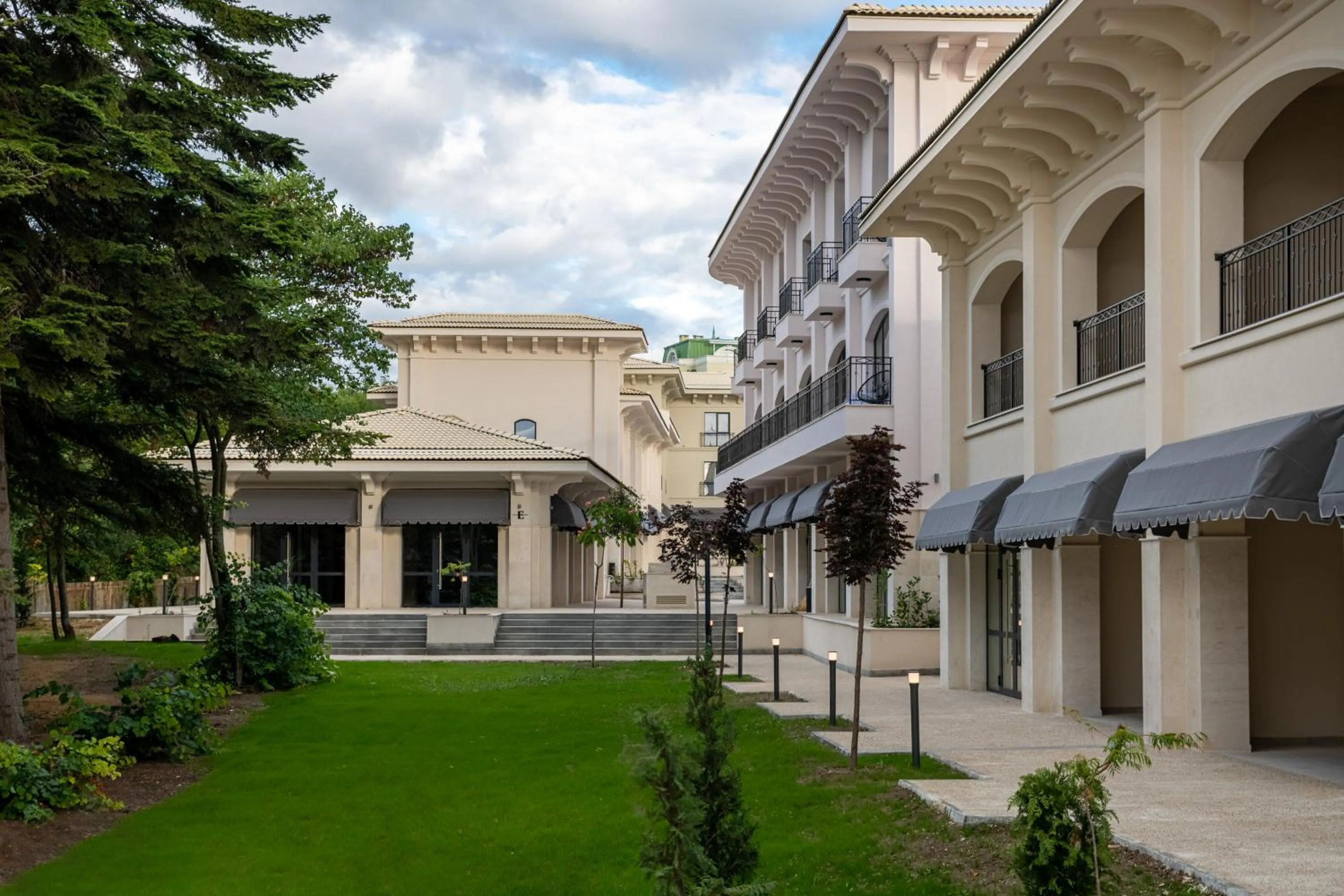 Property building in Primorski Hotel