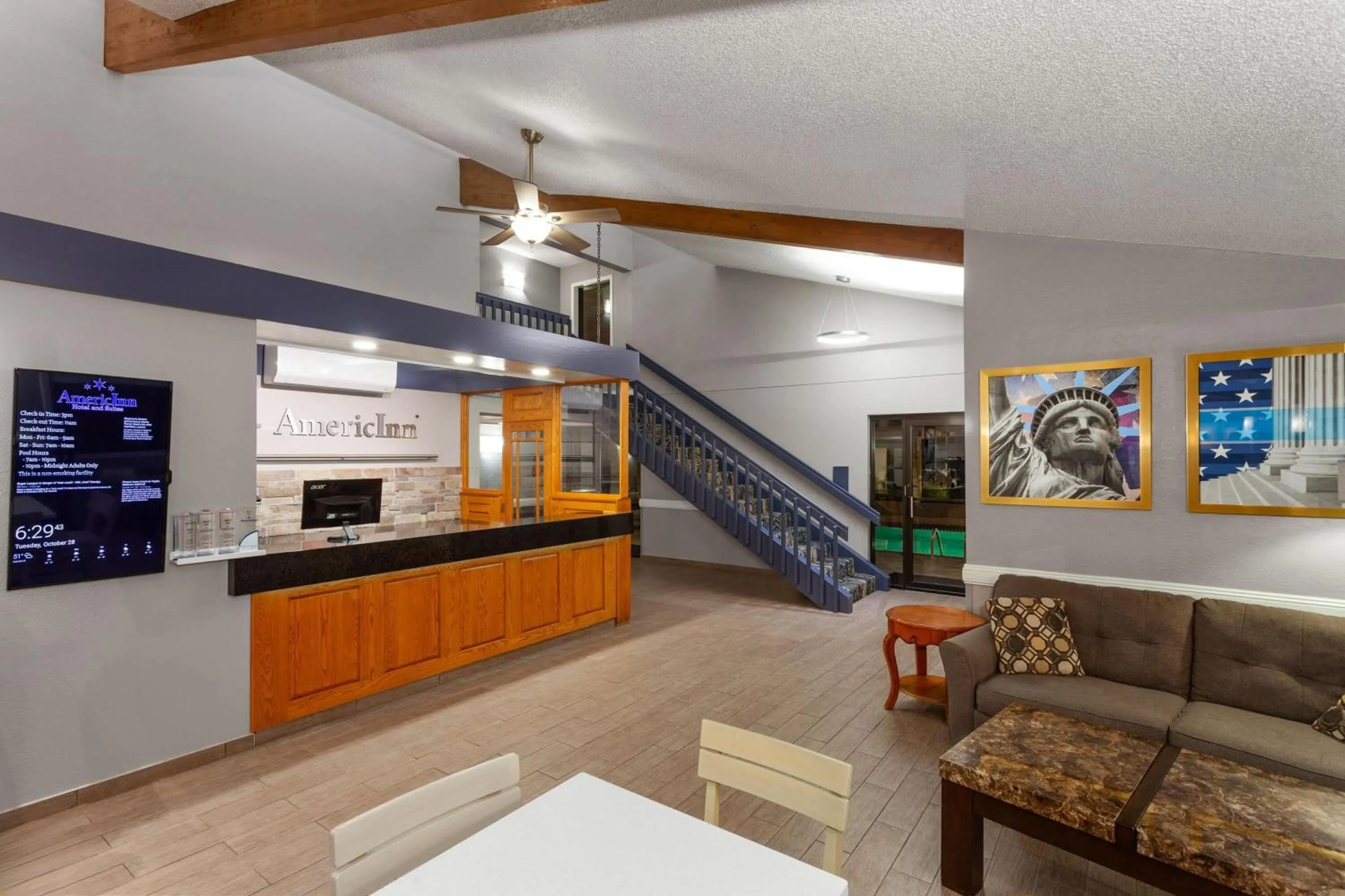 Lobby or reception in AmericInn by Wyndham Plymouth