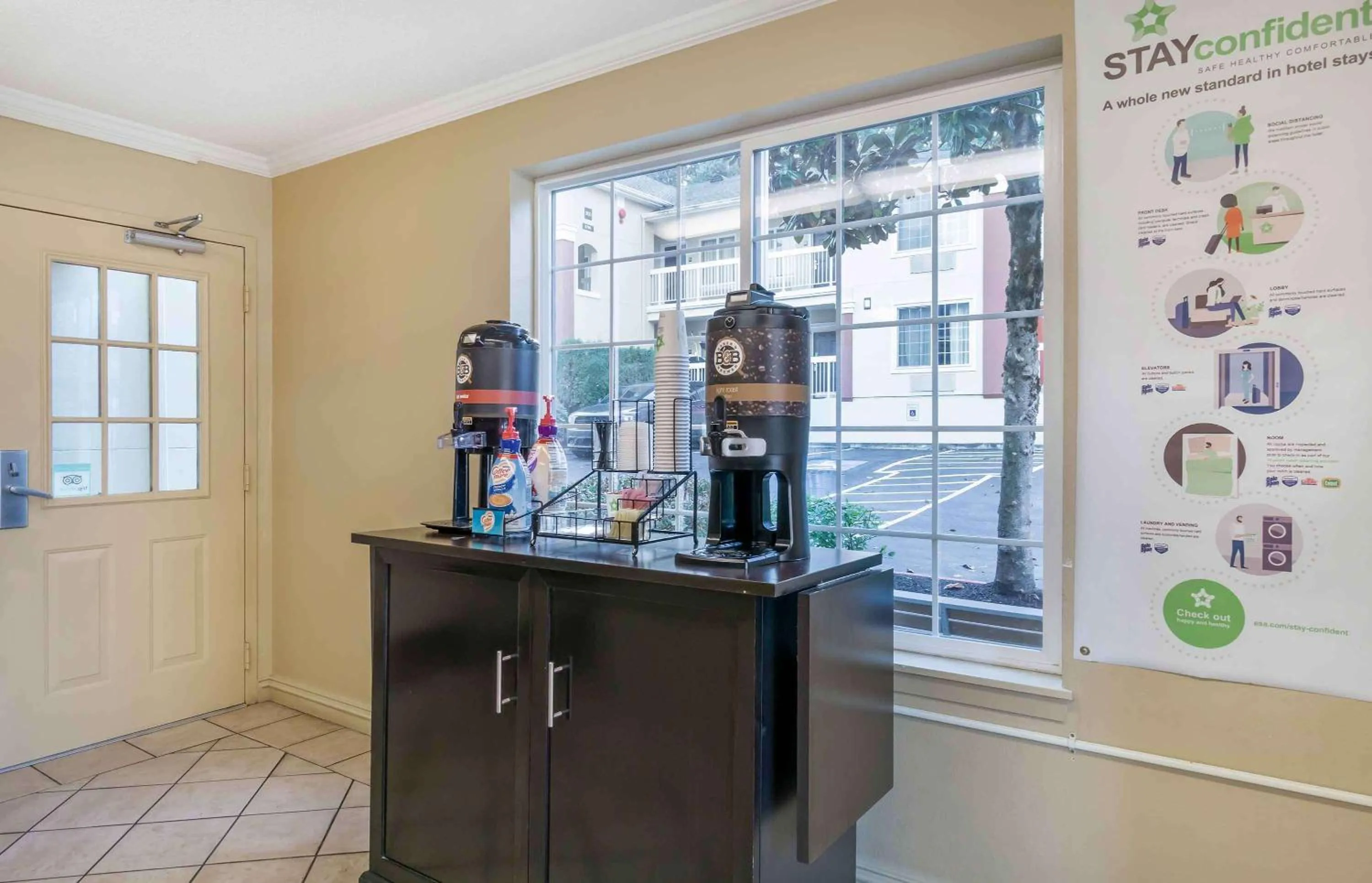 Breakfast in Extended Stay America Suites - Seattle - Bellevue - Factoria