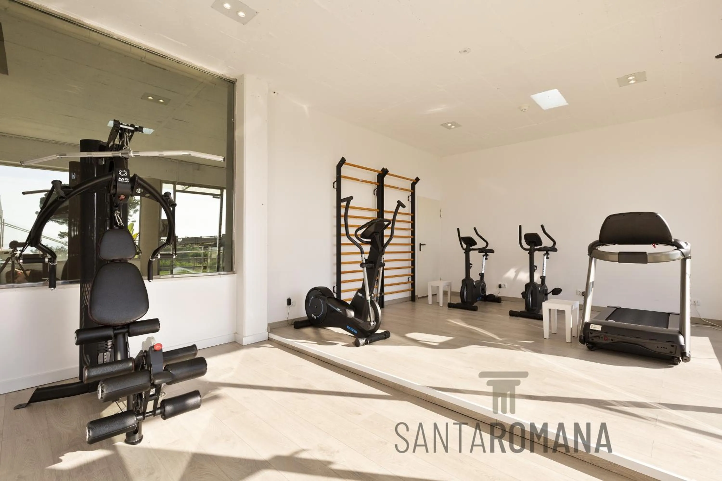 Fitness centre/facilities in Santa Romana Apartments & Suites