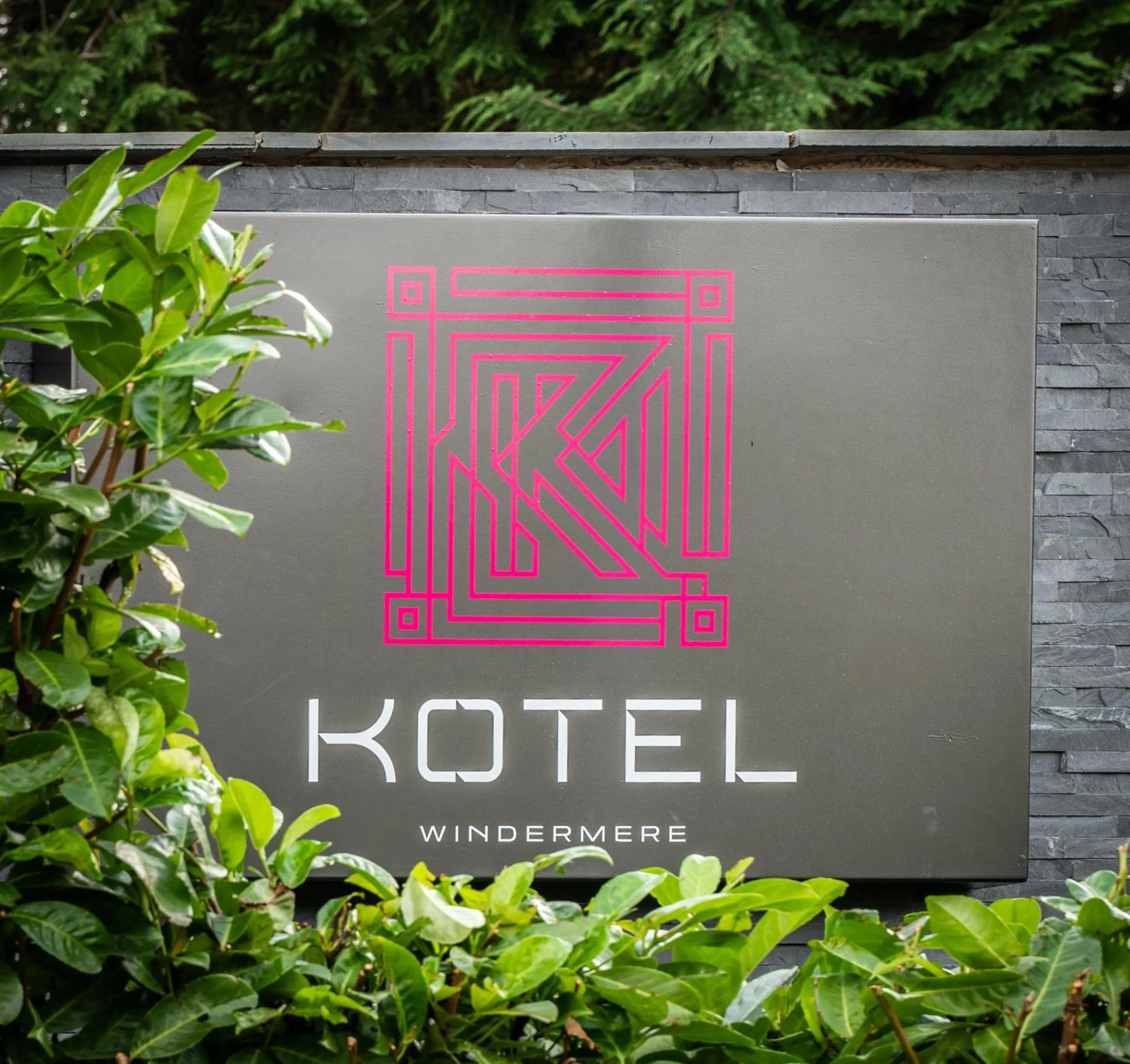 Property logo or sign in Kotel Windermere