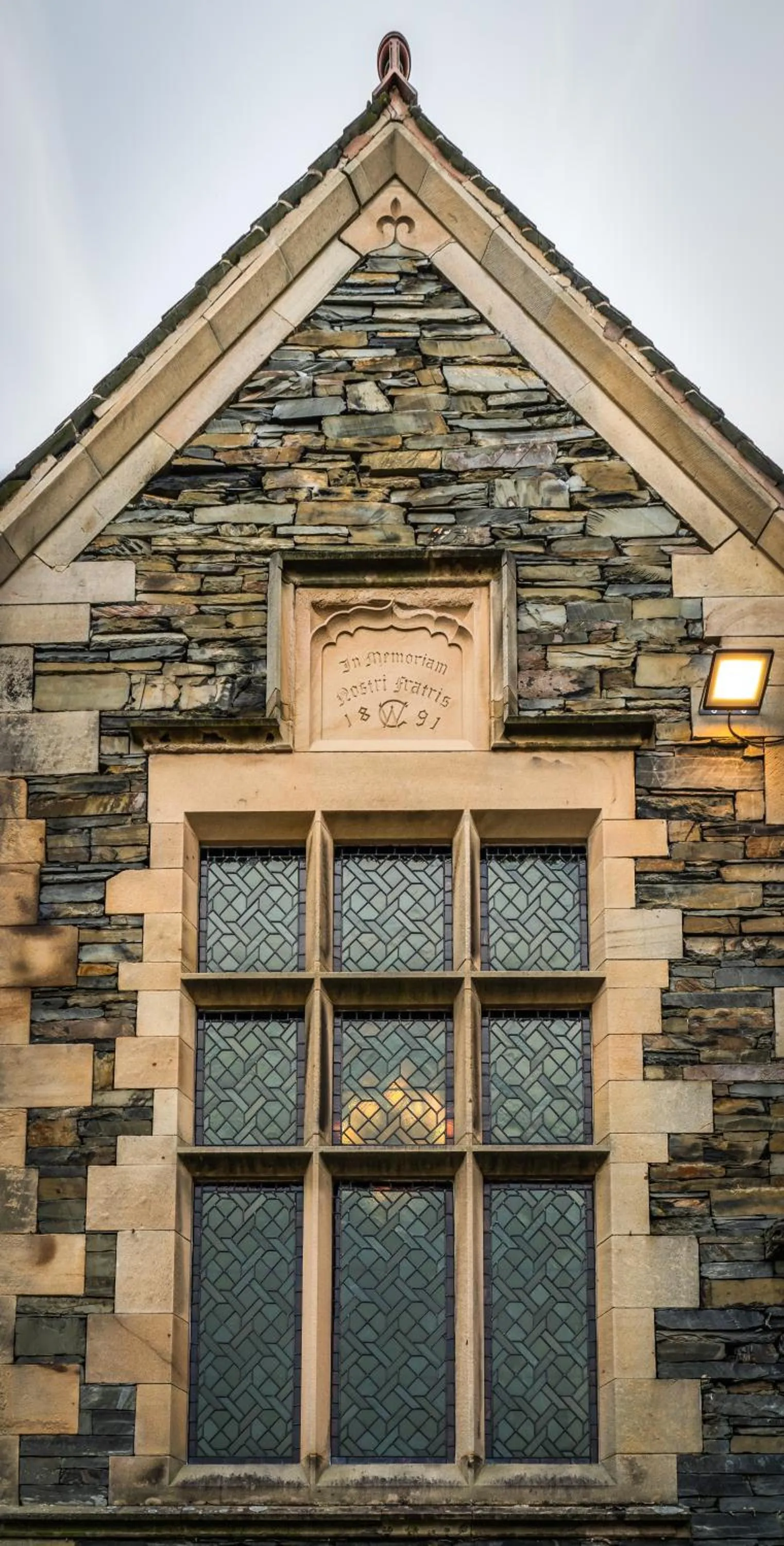 Property building in Kotel Windermere