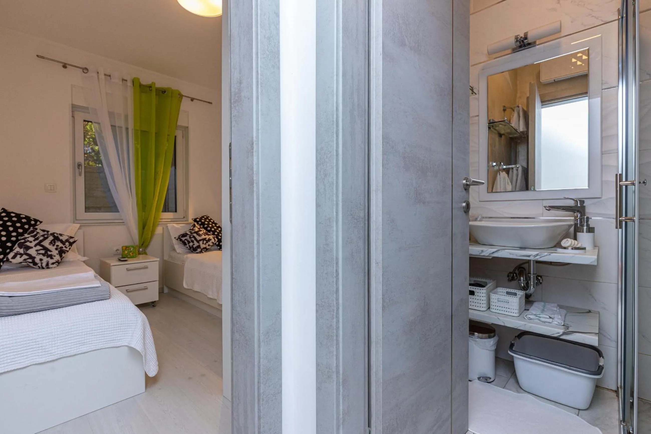 Bed in Apartment Rippl II