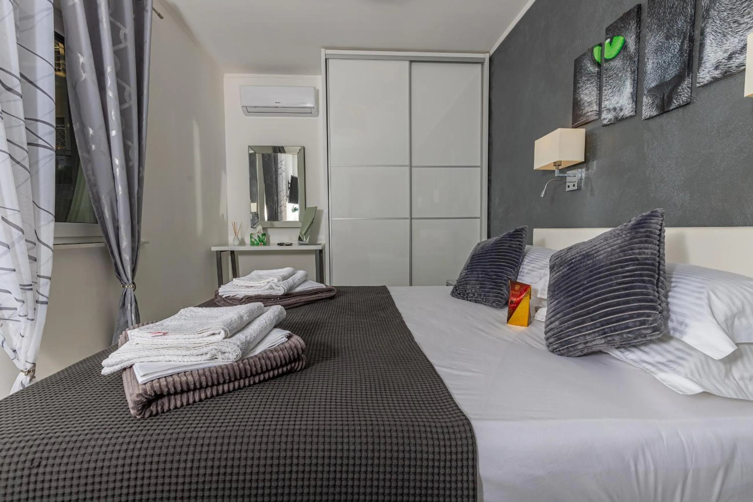 Bed in Apartment Rippl II