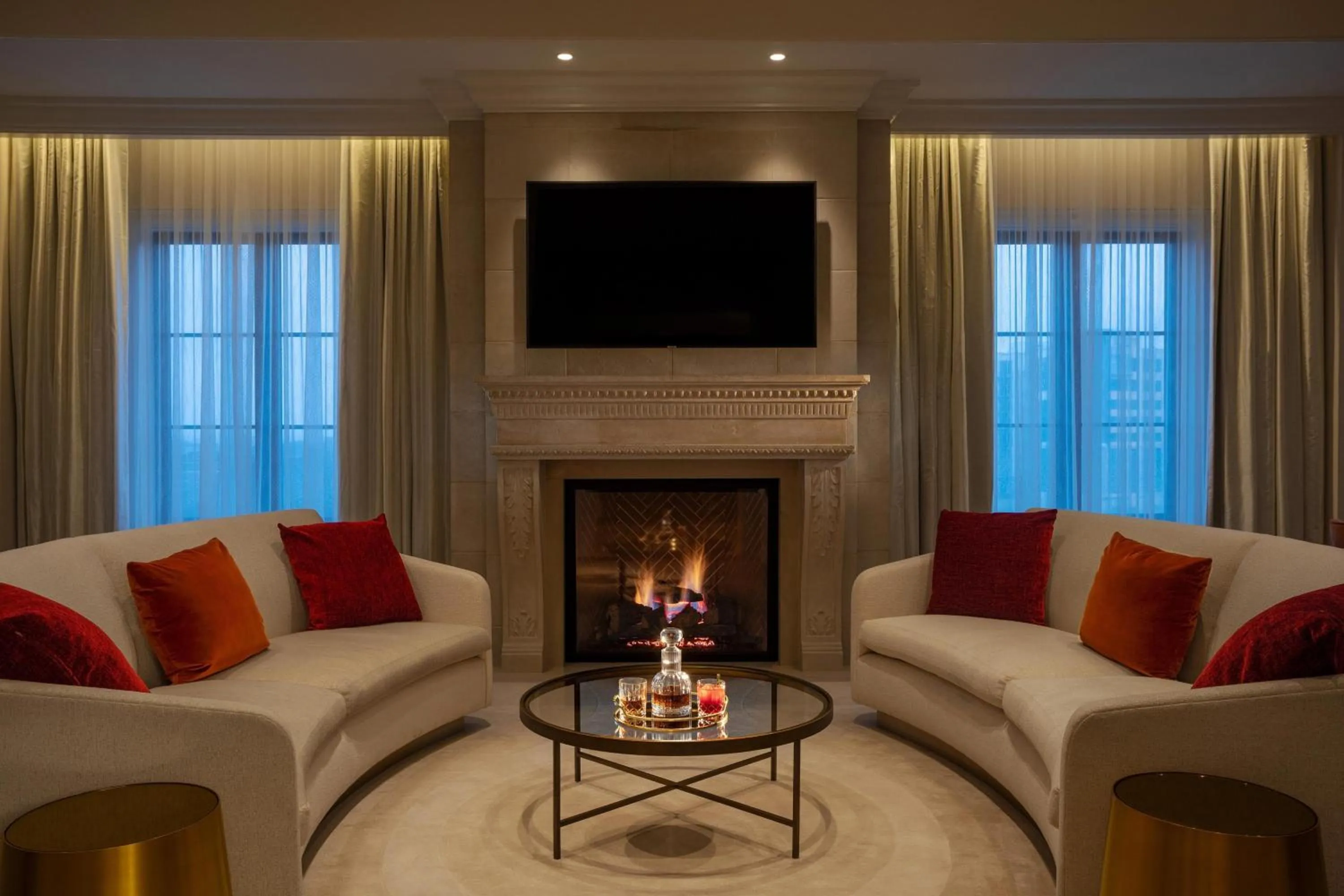 Living room in The St. Regis Atlanta