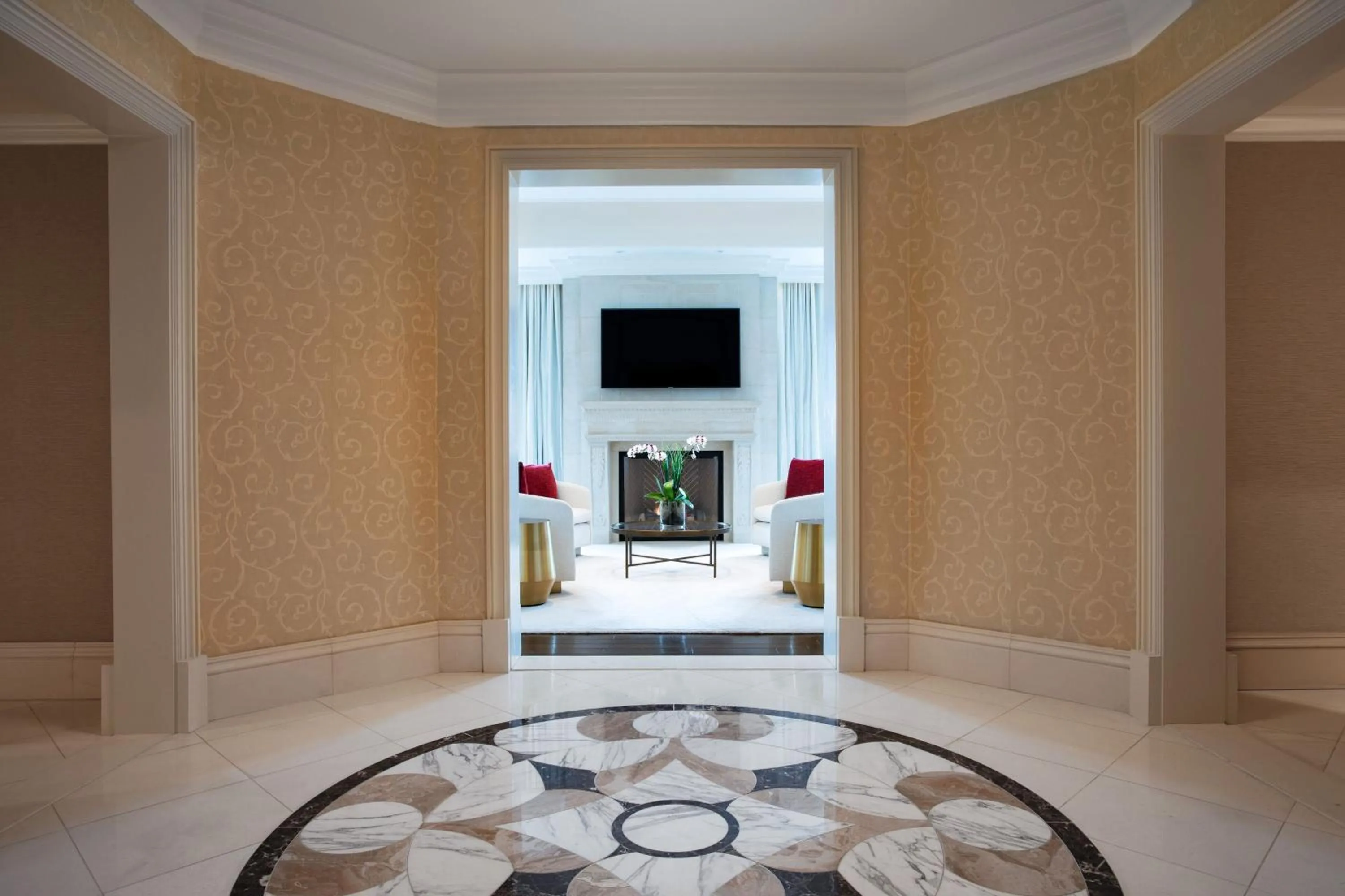 Photo of the whole room in The St. Regis Atlanta