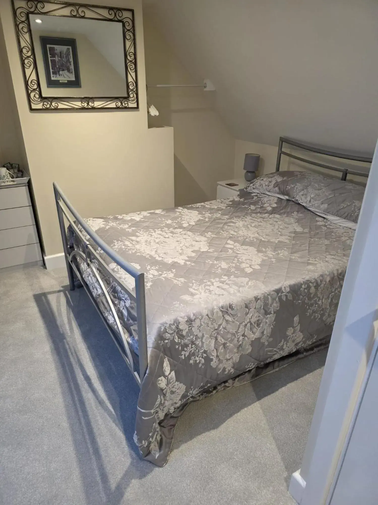 Double Room with Balcony - single occupancy in Folly Fields Farm B&B Double Room with Balcony - single occupancy in Folly Fields Farm B&B