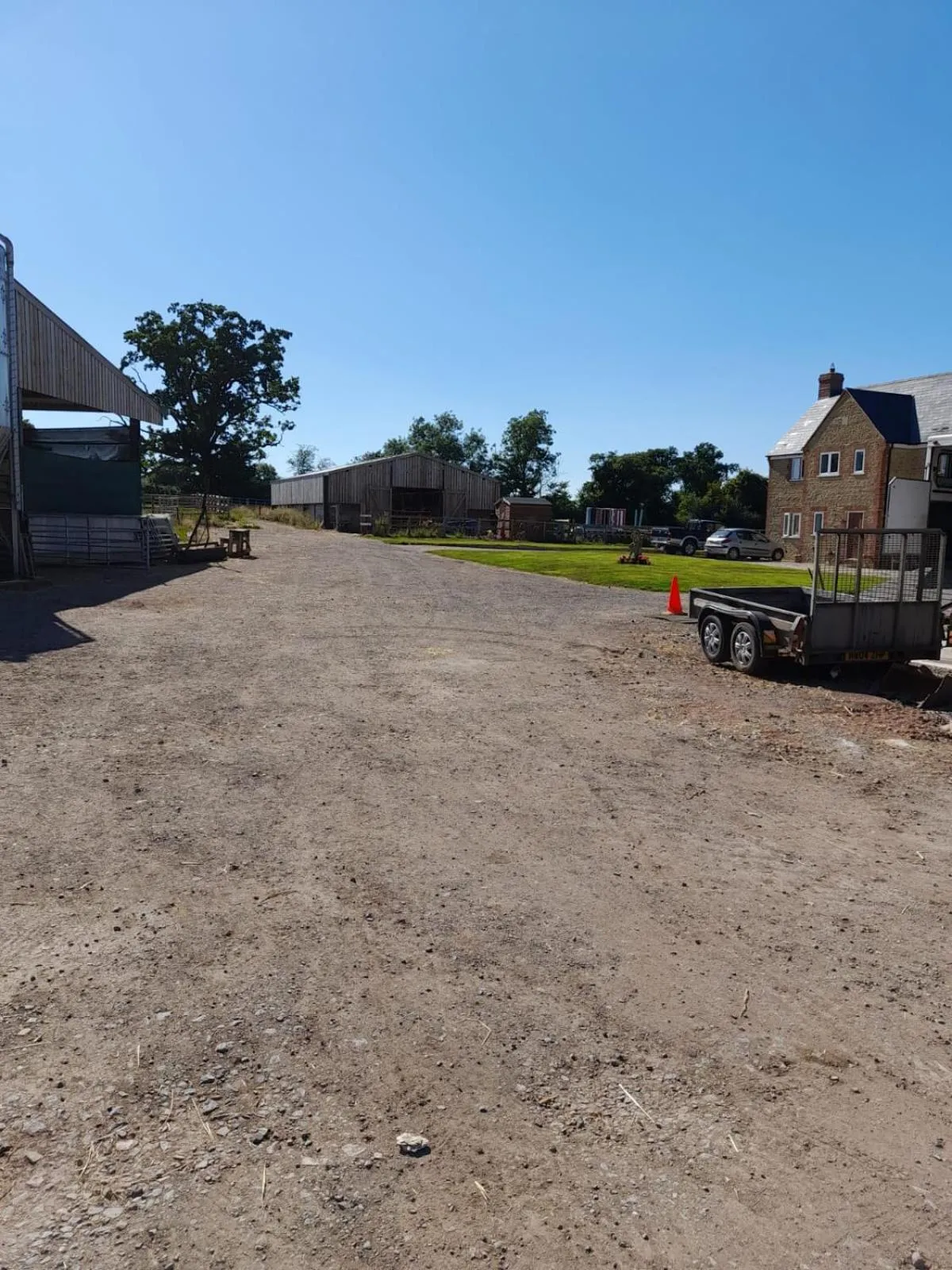 Facade/entrance in Folly Fields Farm B&B