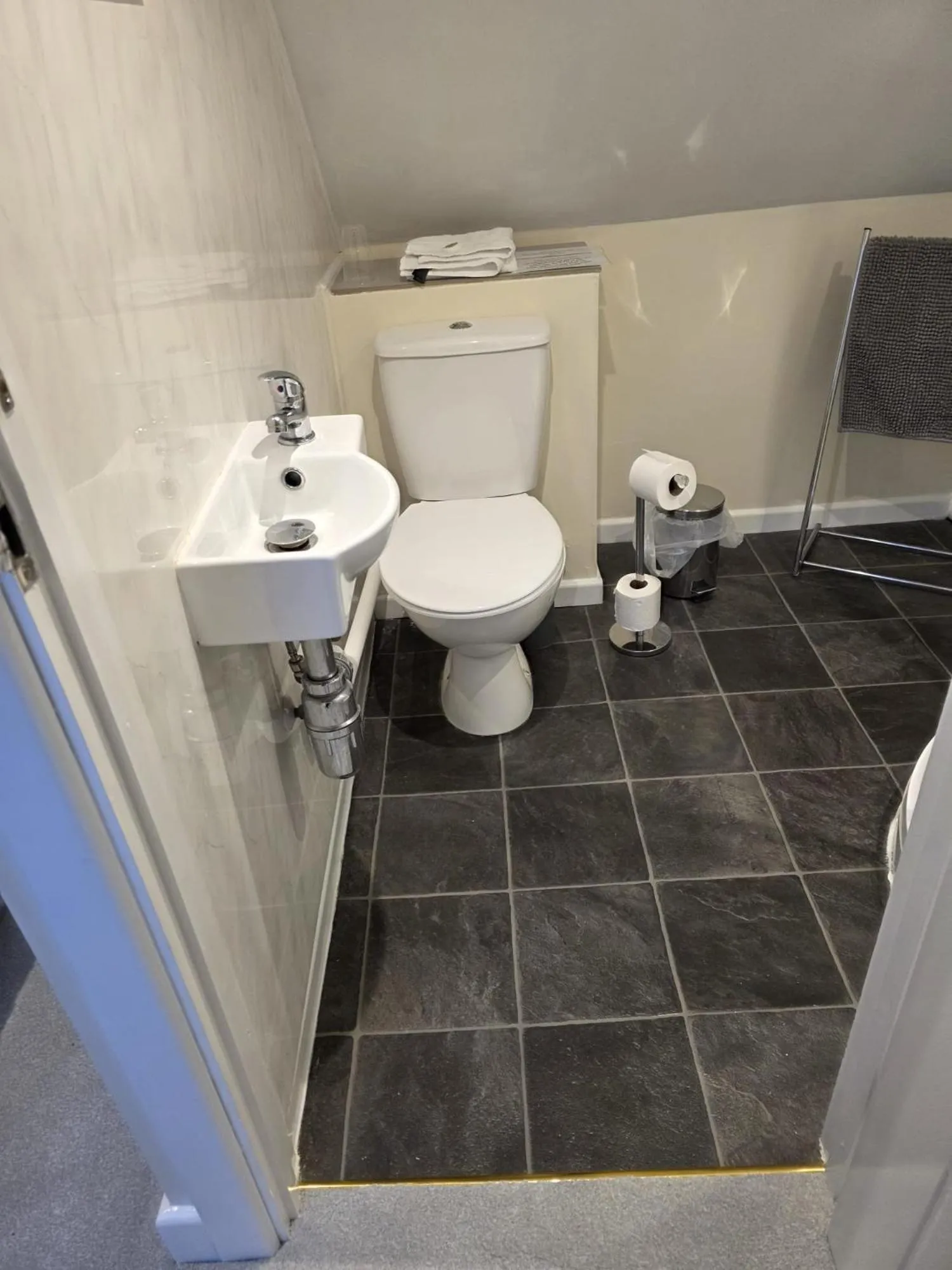 Folly Fields Farm B&B