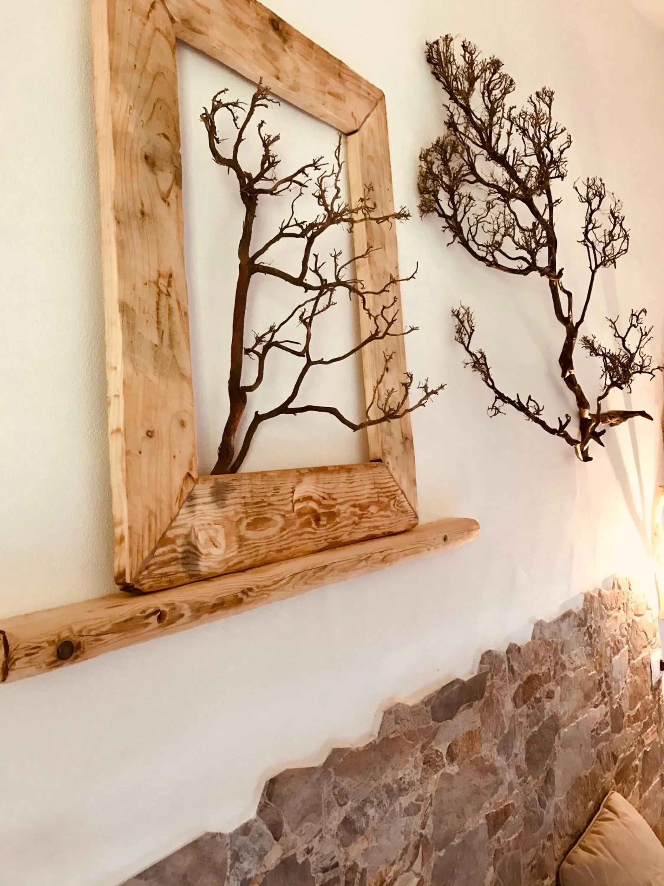 Decorative detail in I Ginepri