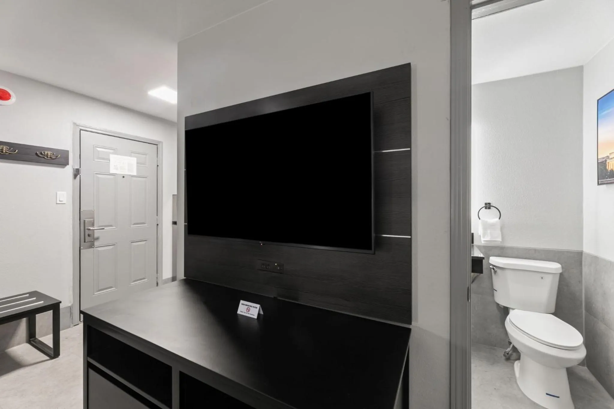 Bedroom in GuestHouse Extended Stay Laredo