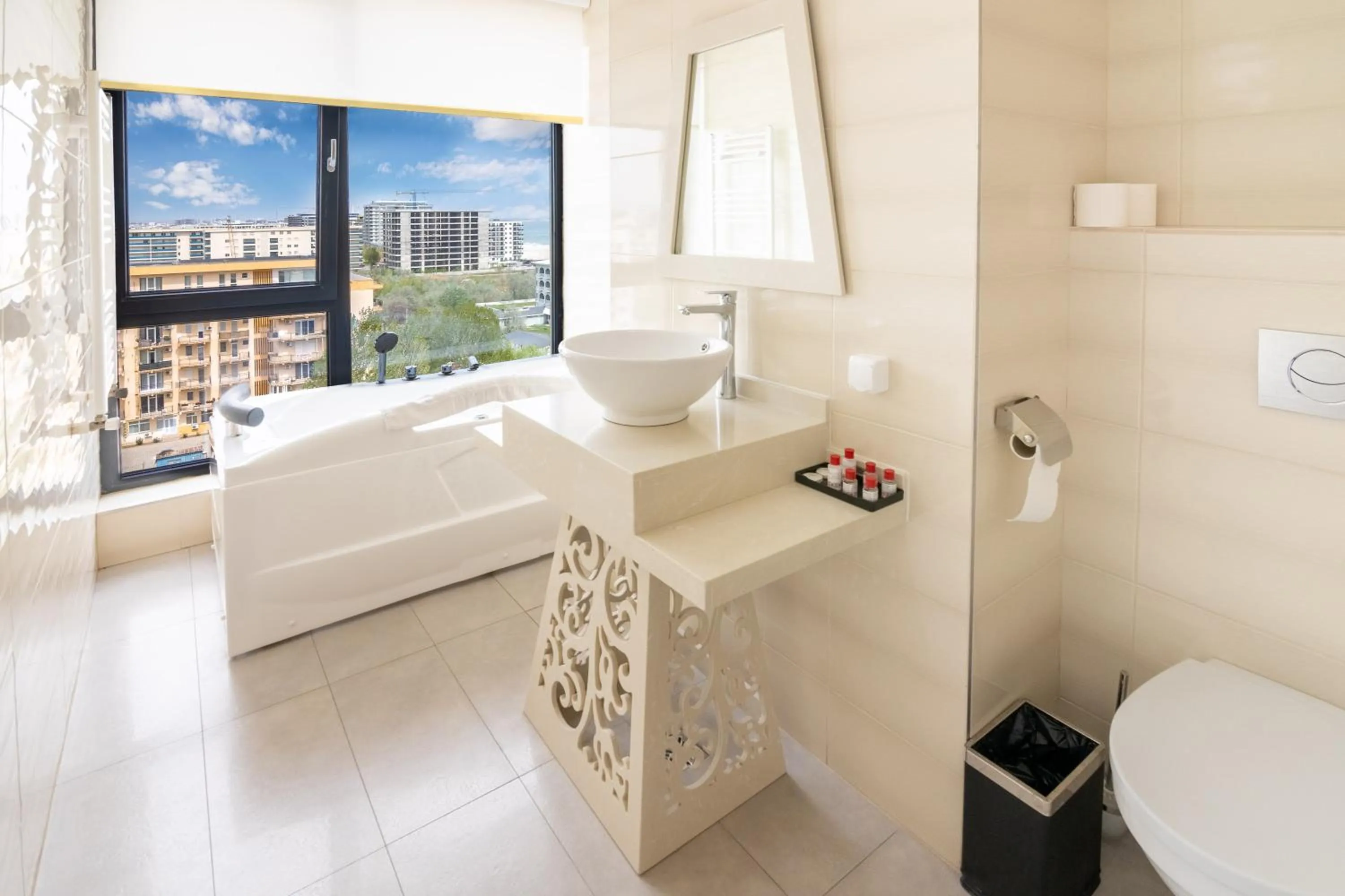 Bathroom in Miramare Residence Aparthotel