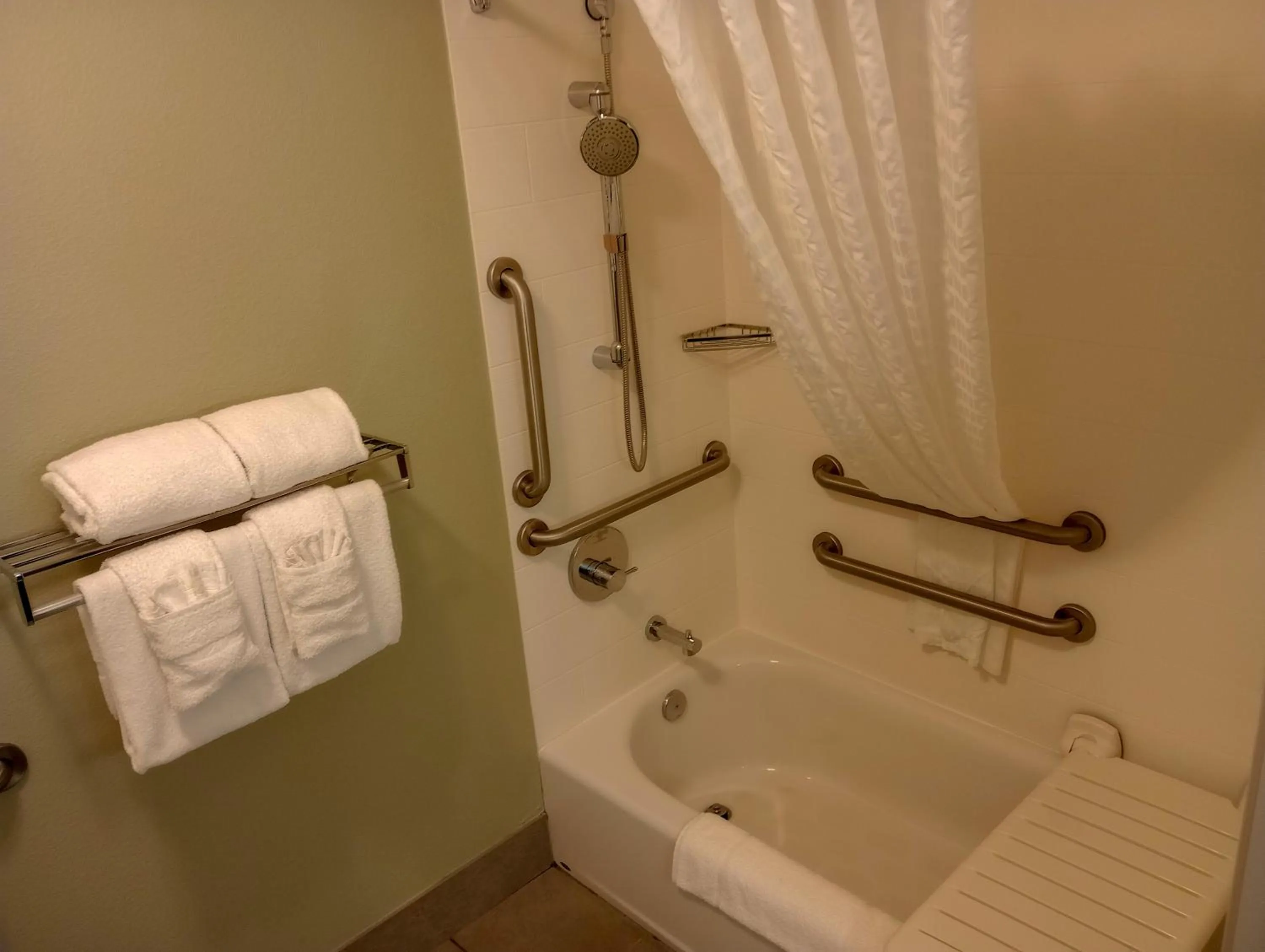 Shower in Country Inn & Suites by Radisson, Portland International Airport, OR