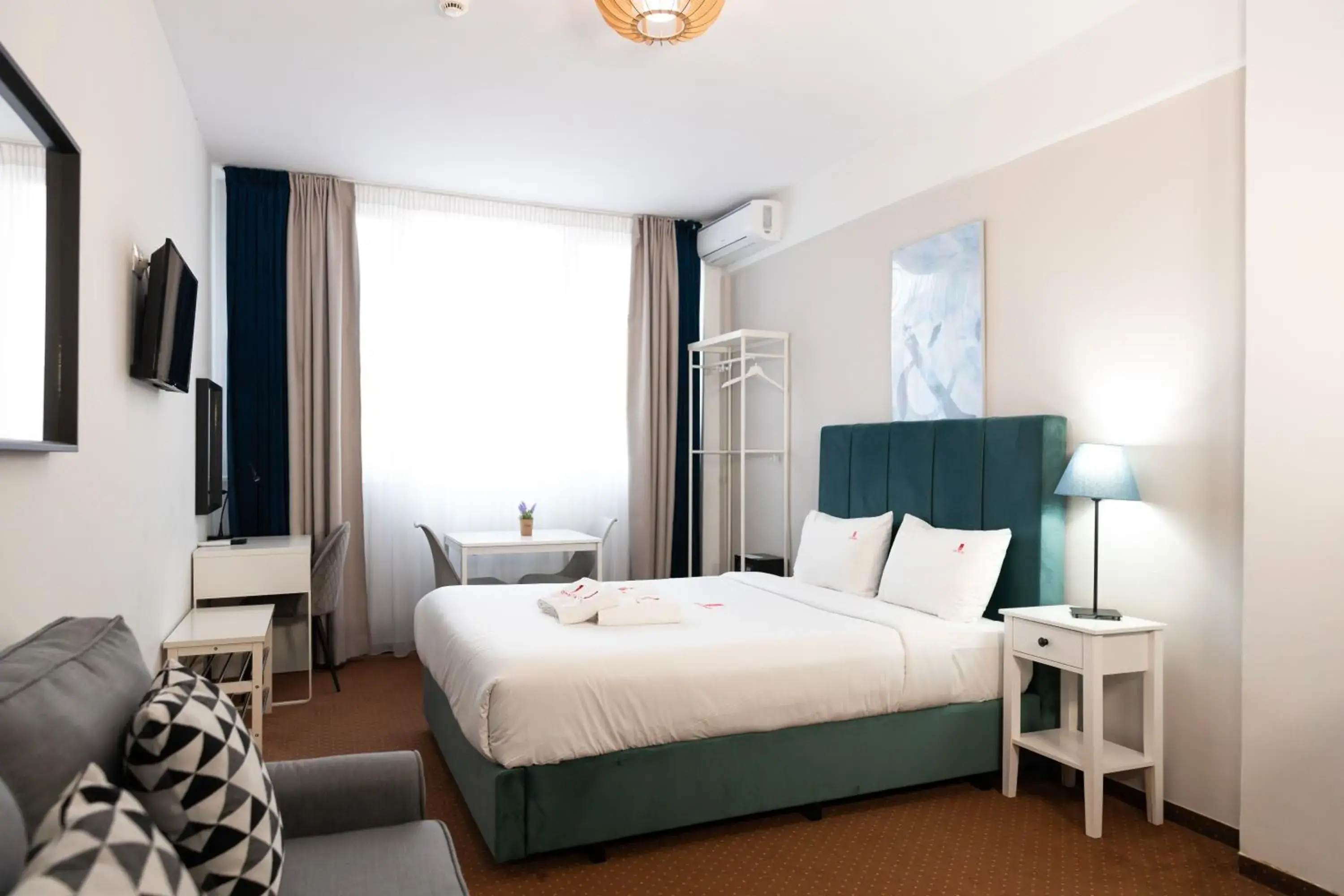 Deluxe Room with Kitchenette in City Plaza Apartments & Rooms Deluxe Room with Kitchenette in City Plaza Apartments & Rooms