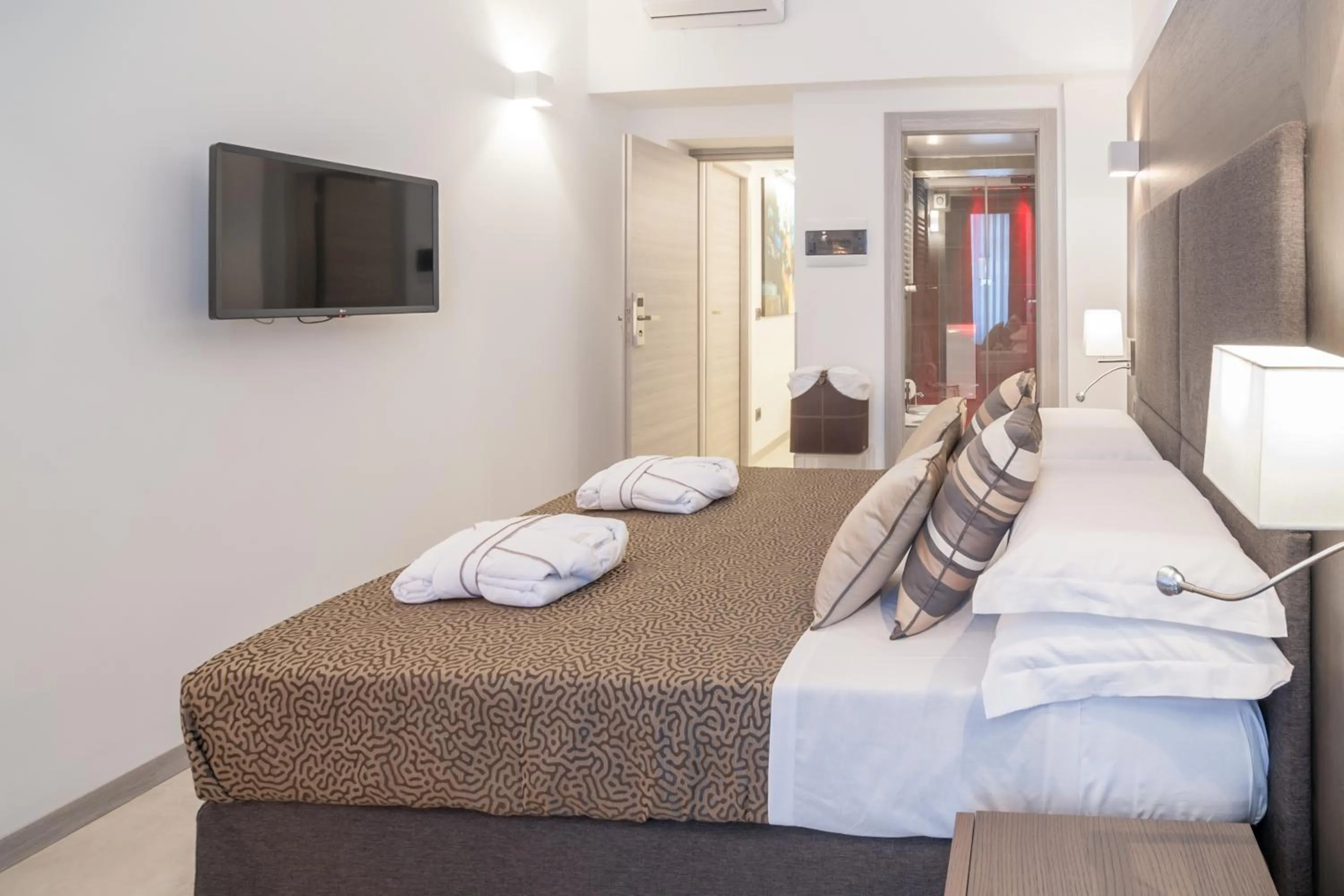 Bed in Wellness Home Rome