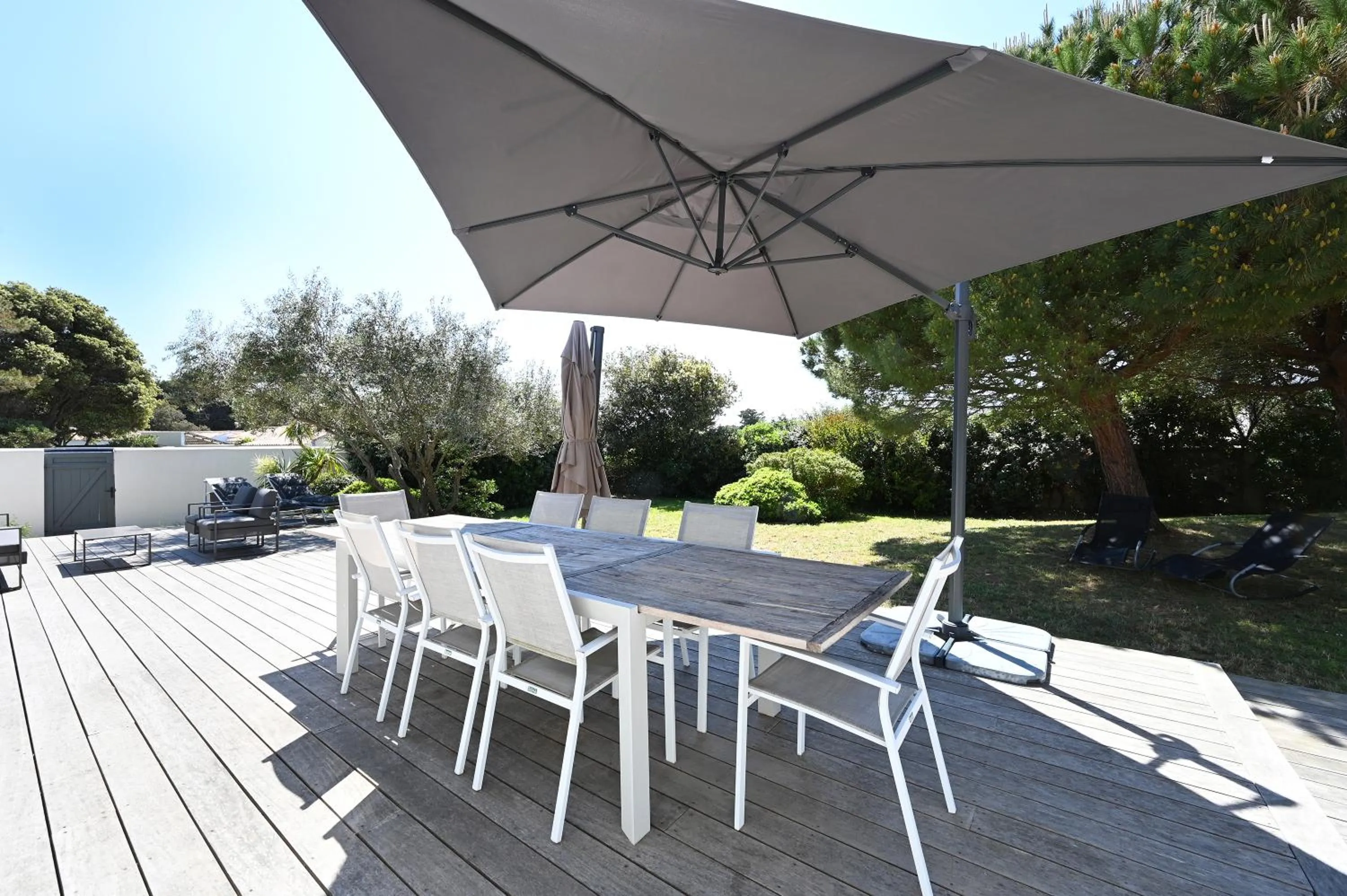 BBQ facilities in Villa Mer 4 Etoiles - 90 M de la mer Sea and Mountain Pleasure