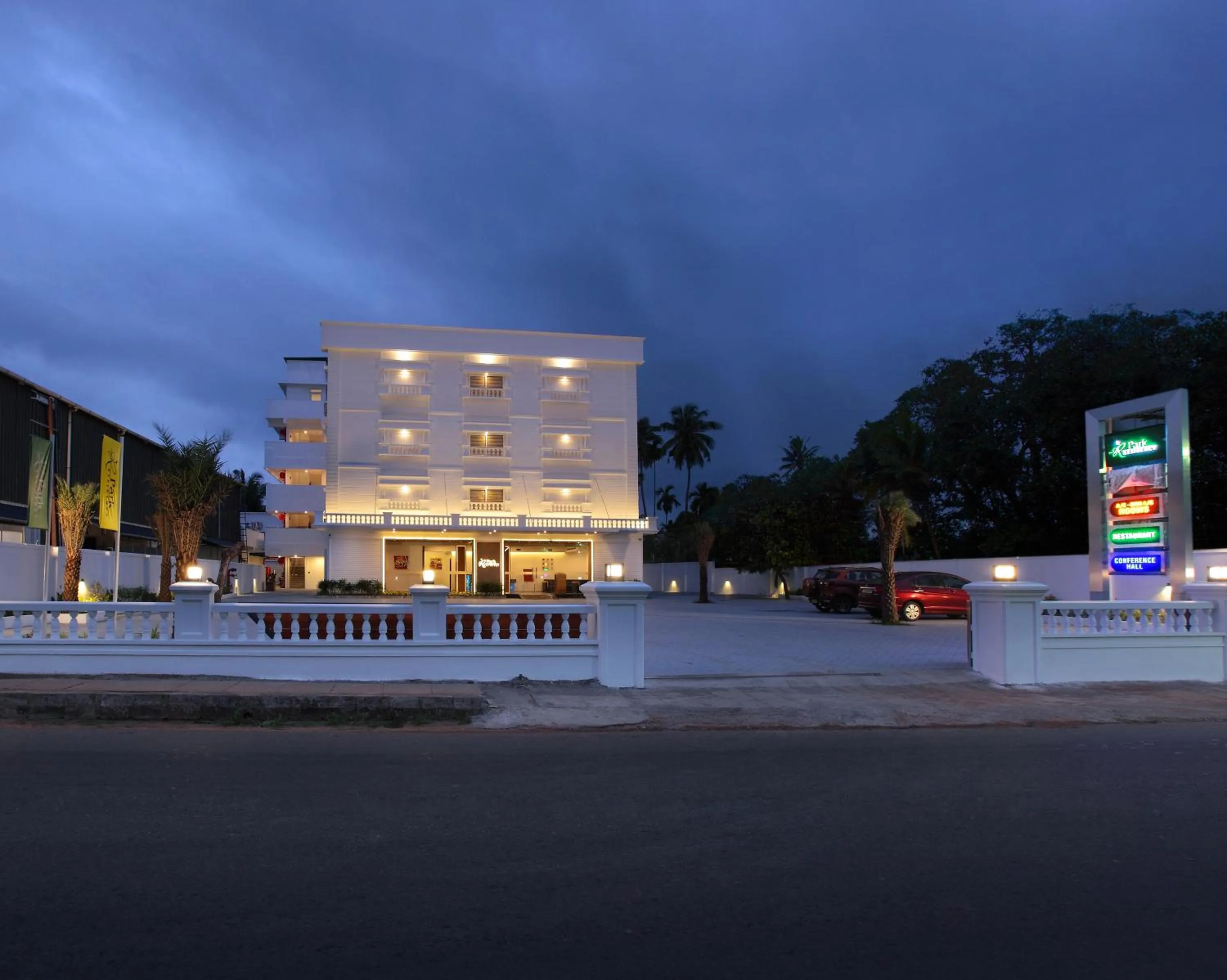 Property building in Hotel Park Residency Thrissur