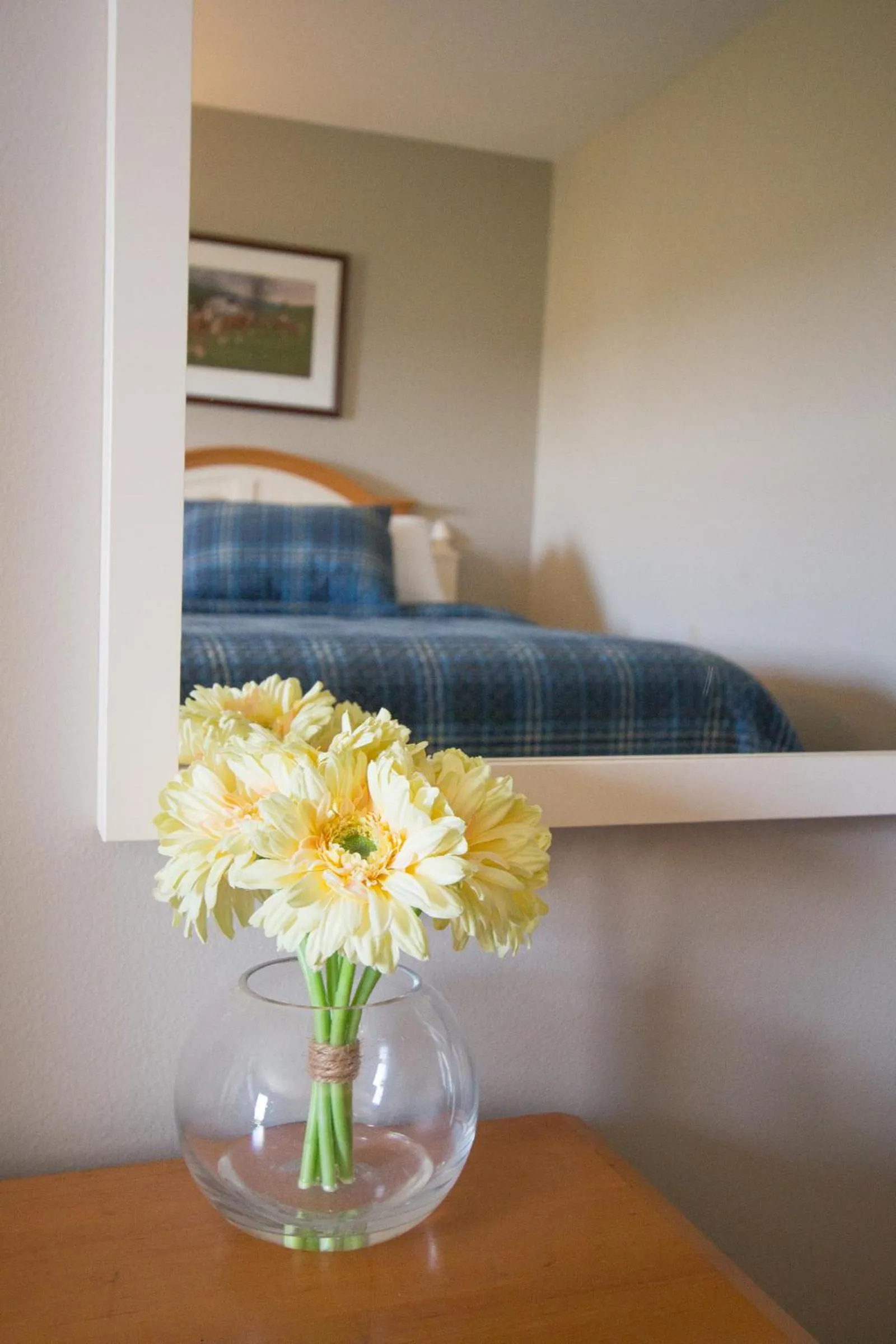 Decorative detail, Bed in Blue Gate Garden Inn