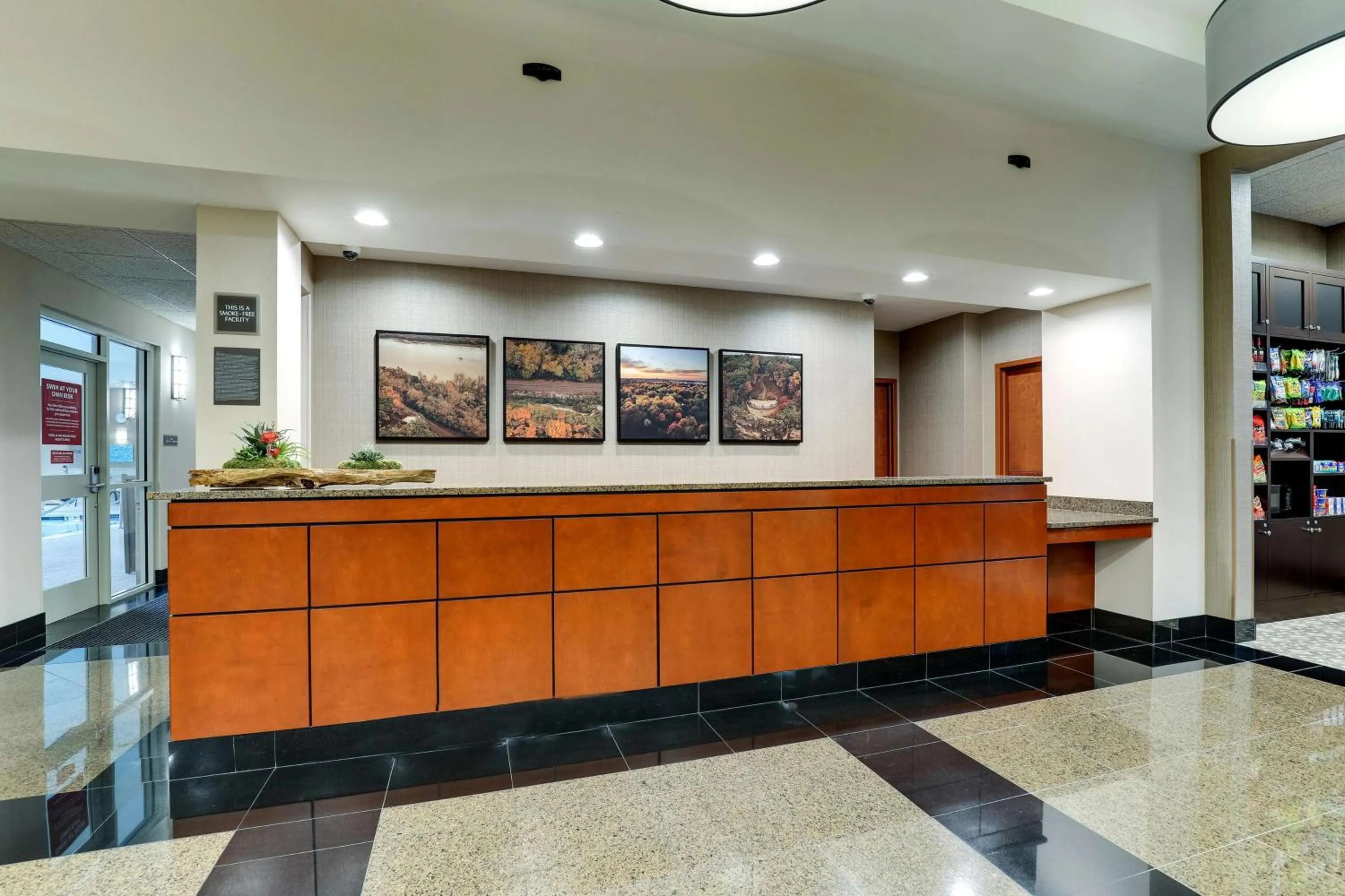 Lobby or reception in Drury Inn & Suites St. Louis Arnold