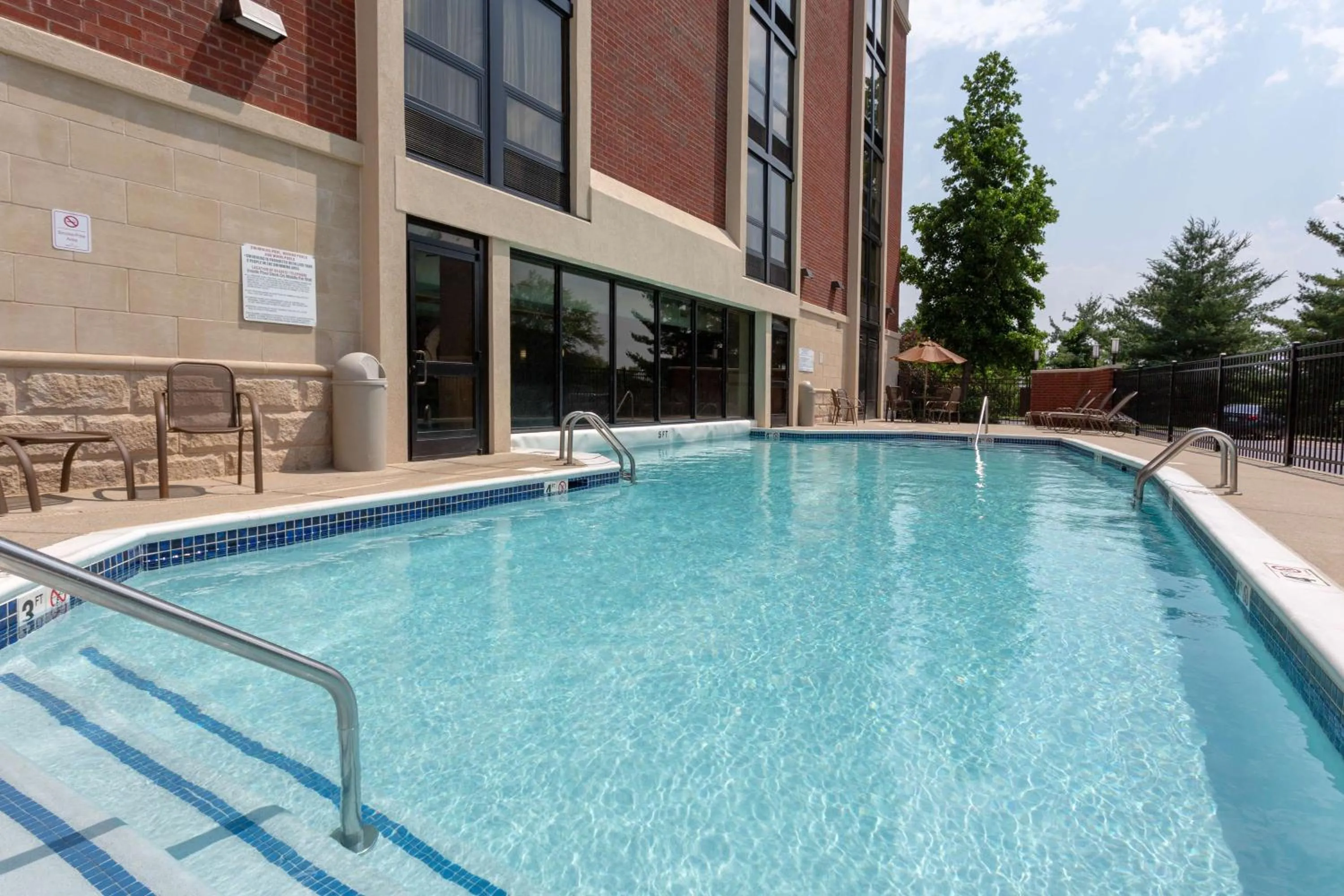Activities in Drury Inn & Suites Nashville Airport