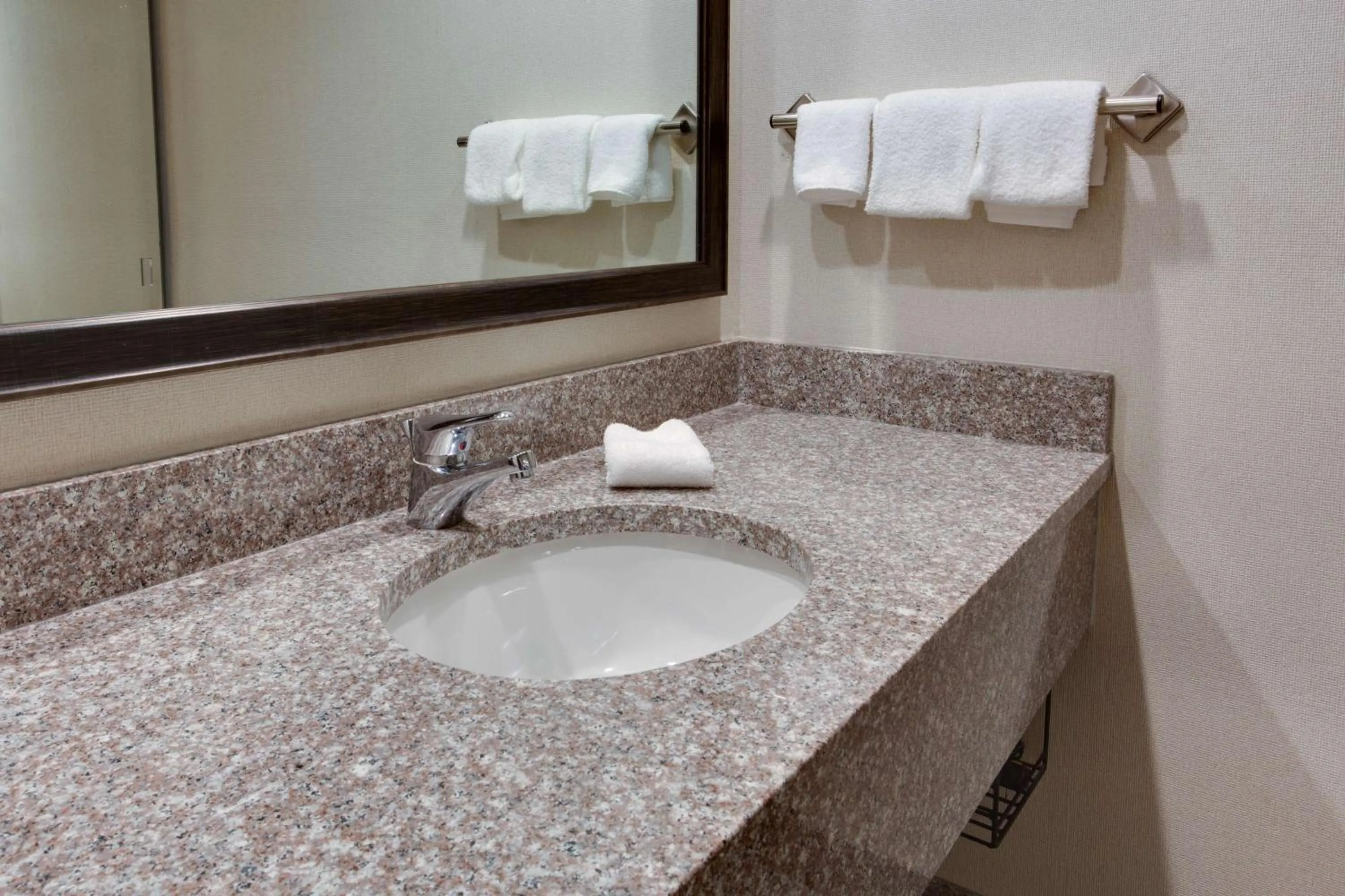 Bathroom in Drury Inn & Suites Nashville Airport