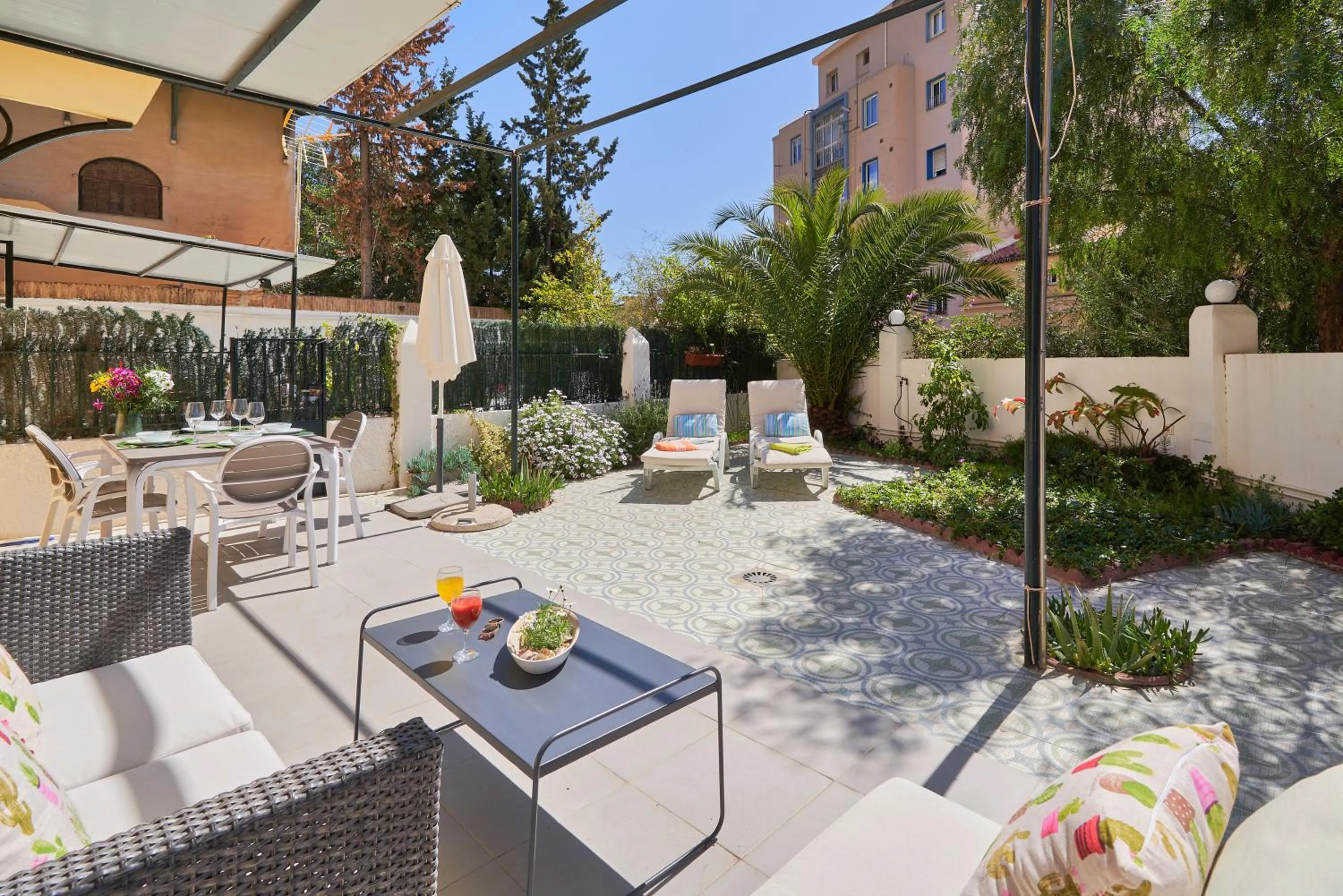 Villa Rosita Suites en Playa de la Malagueta con terraza