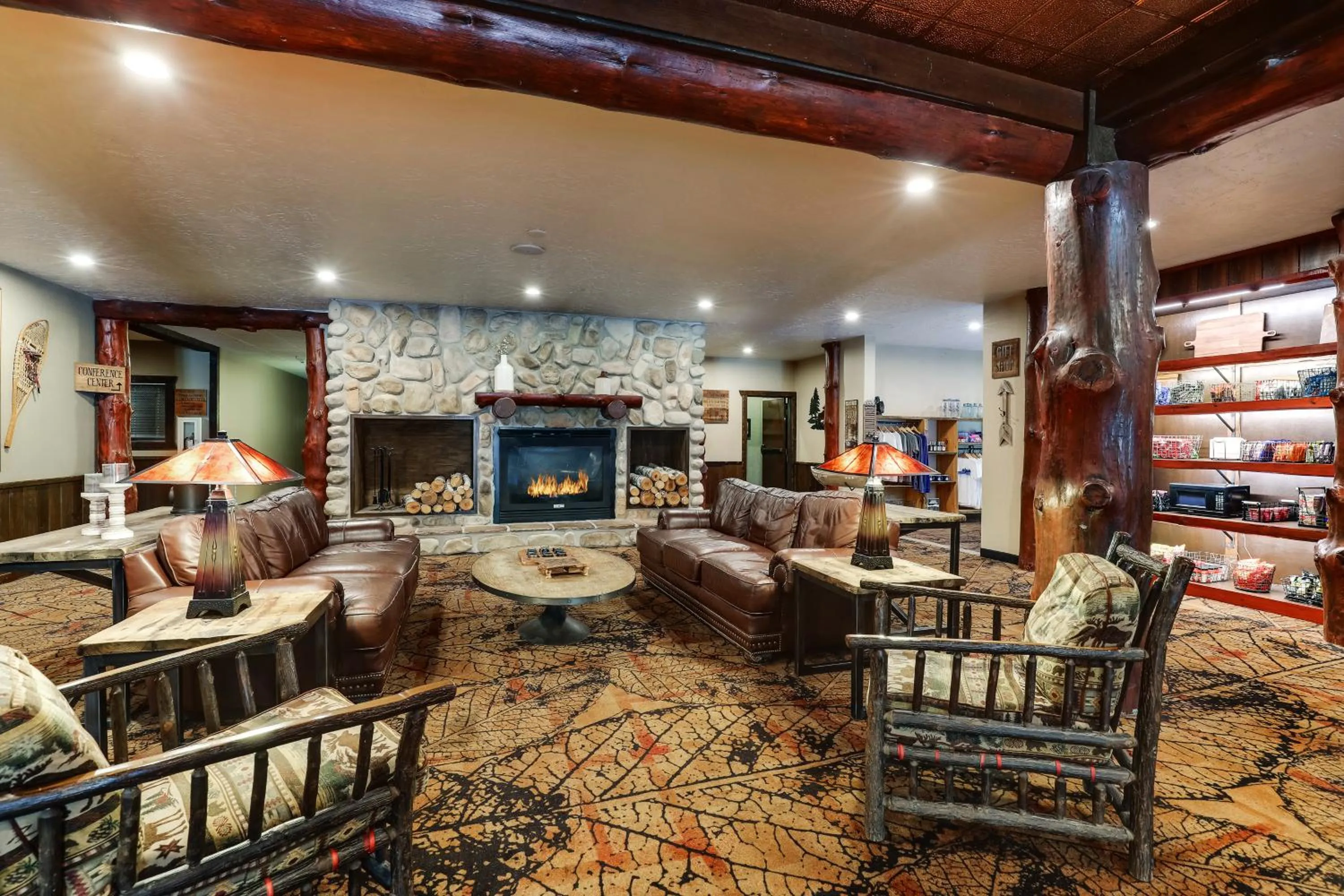 Lobby or reception in Stoney Creek Hotel La Crosse - Onalaska