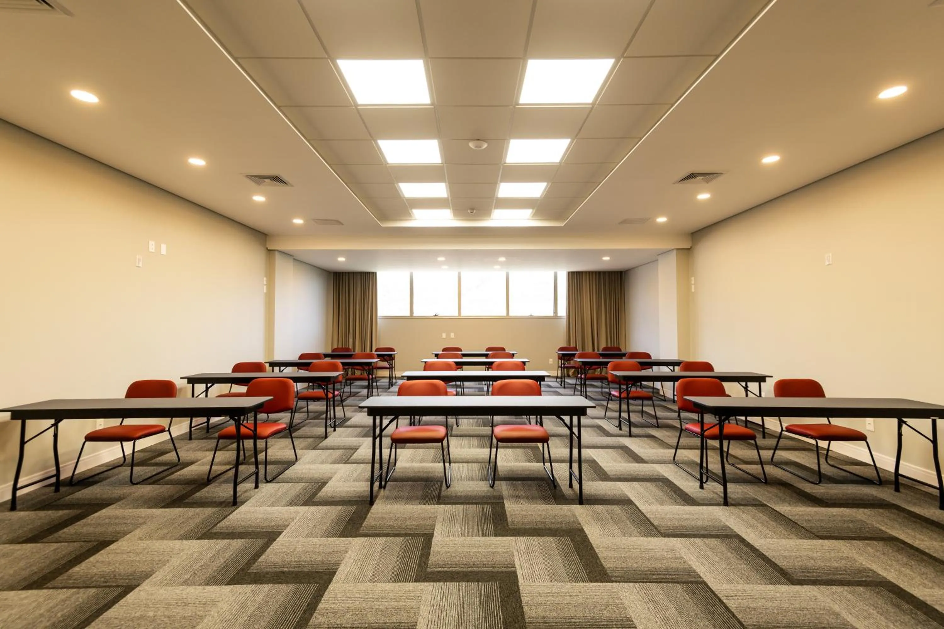 Business facilities in Intercity Portofino Florianópolis