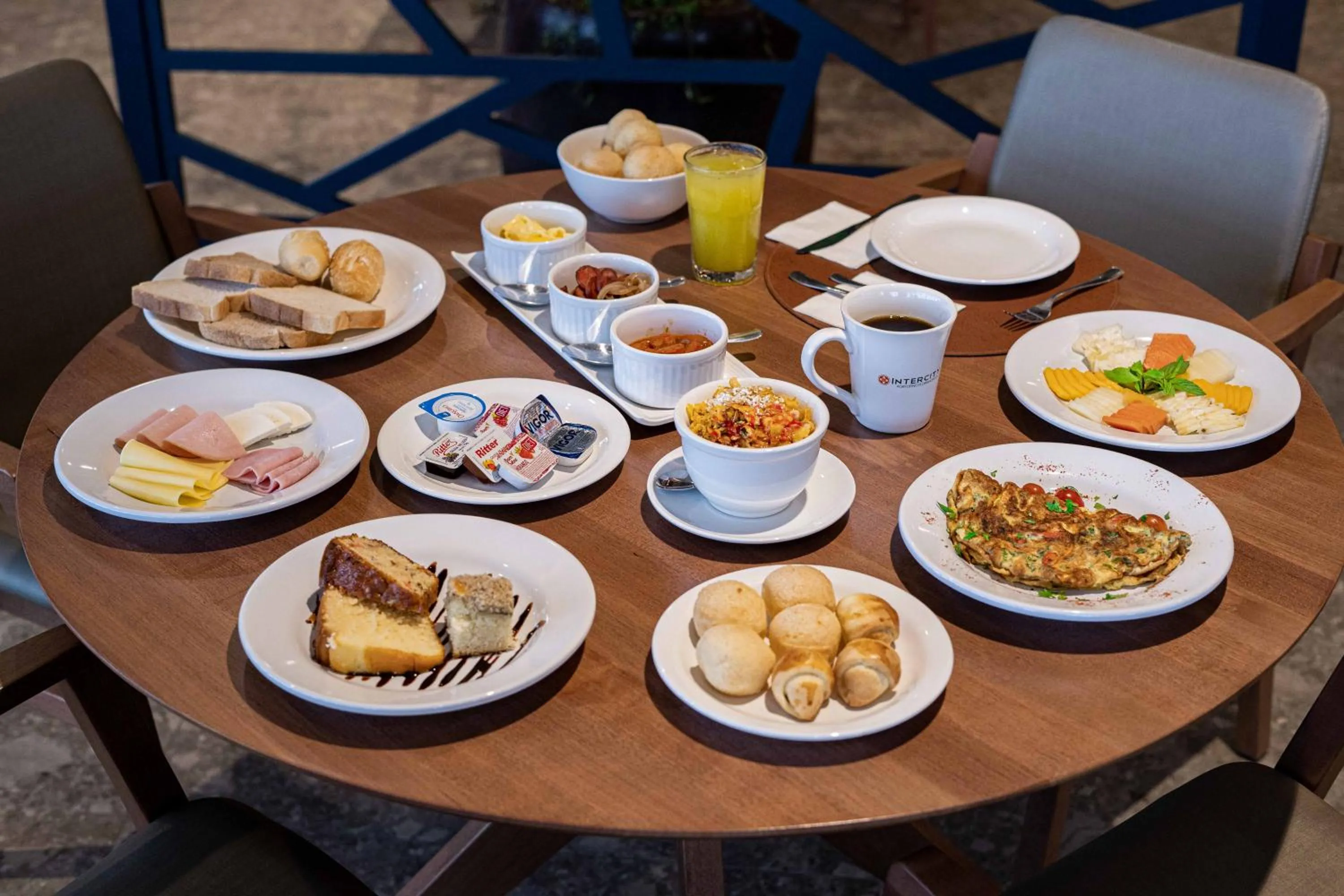 Breakfast in Intercity Portofino Florianópolis