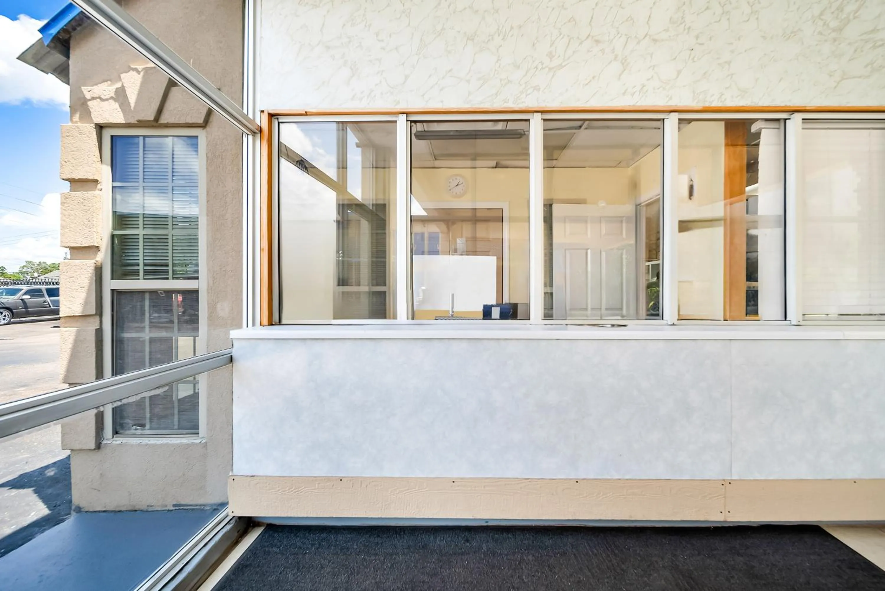 Property building in Capitol Inn and Suites